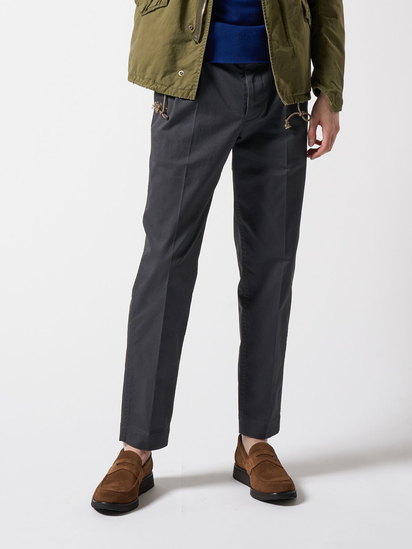 【予約品】 pressed tapered chino / チノパンツ /  グレー