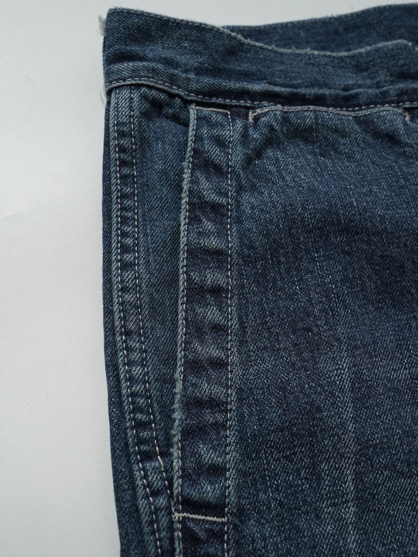 【予約品 5月6日(水) 締切】USN-DENIMTROUSERS aged / ユーズド加工 デニムミリタリーパンツ / インディゴ × 生成りステッチ 濃