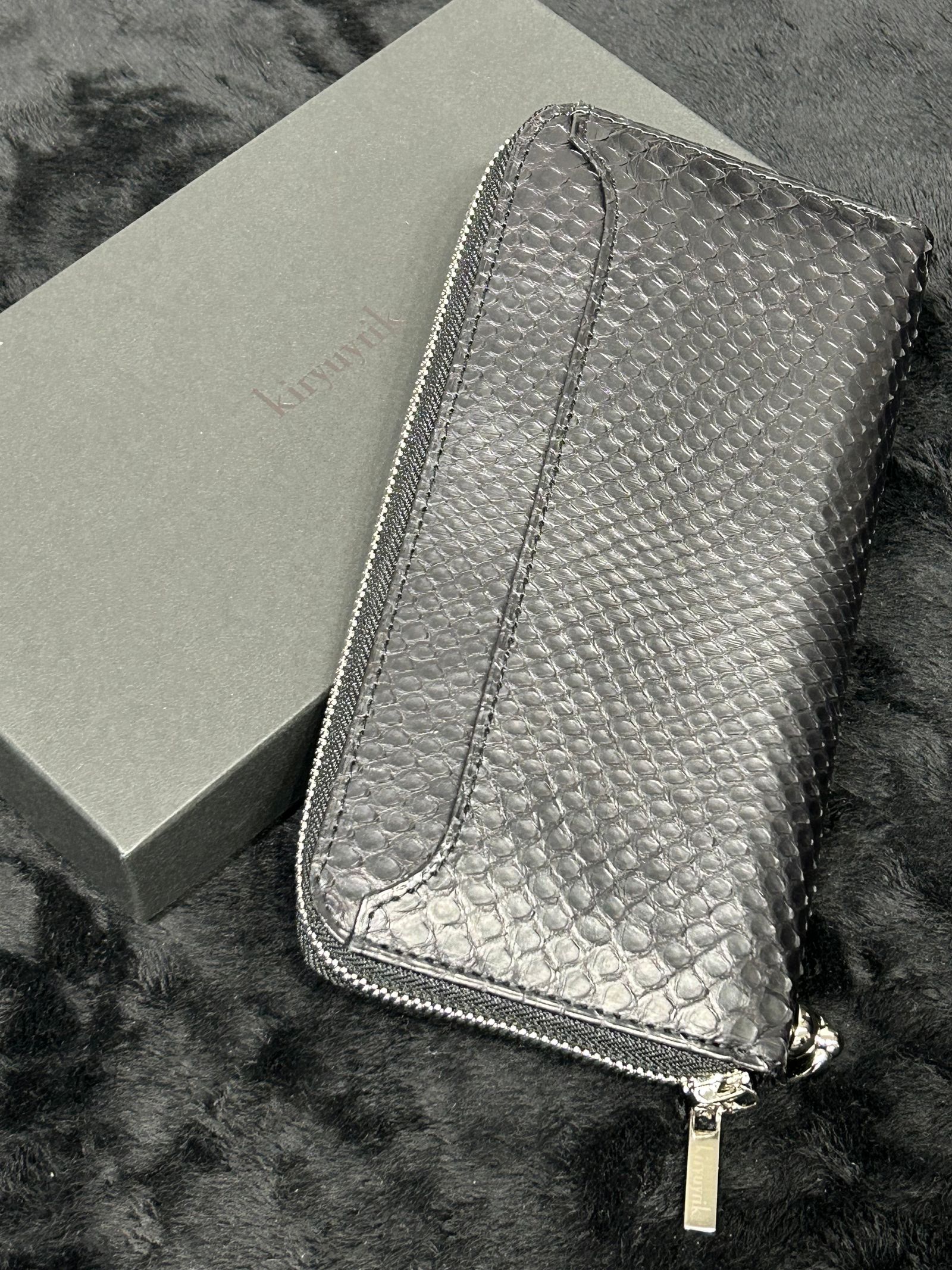 RoundZippSlitWallet / ラウンドジップウォレット / ブラックパイソン MADE IN JAPAN