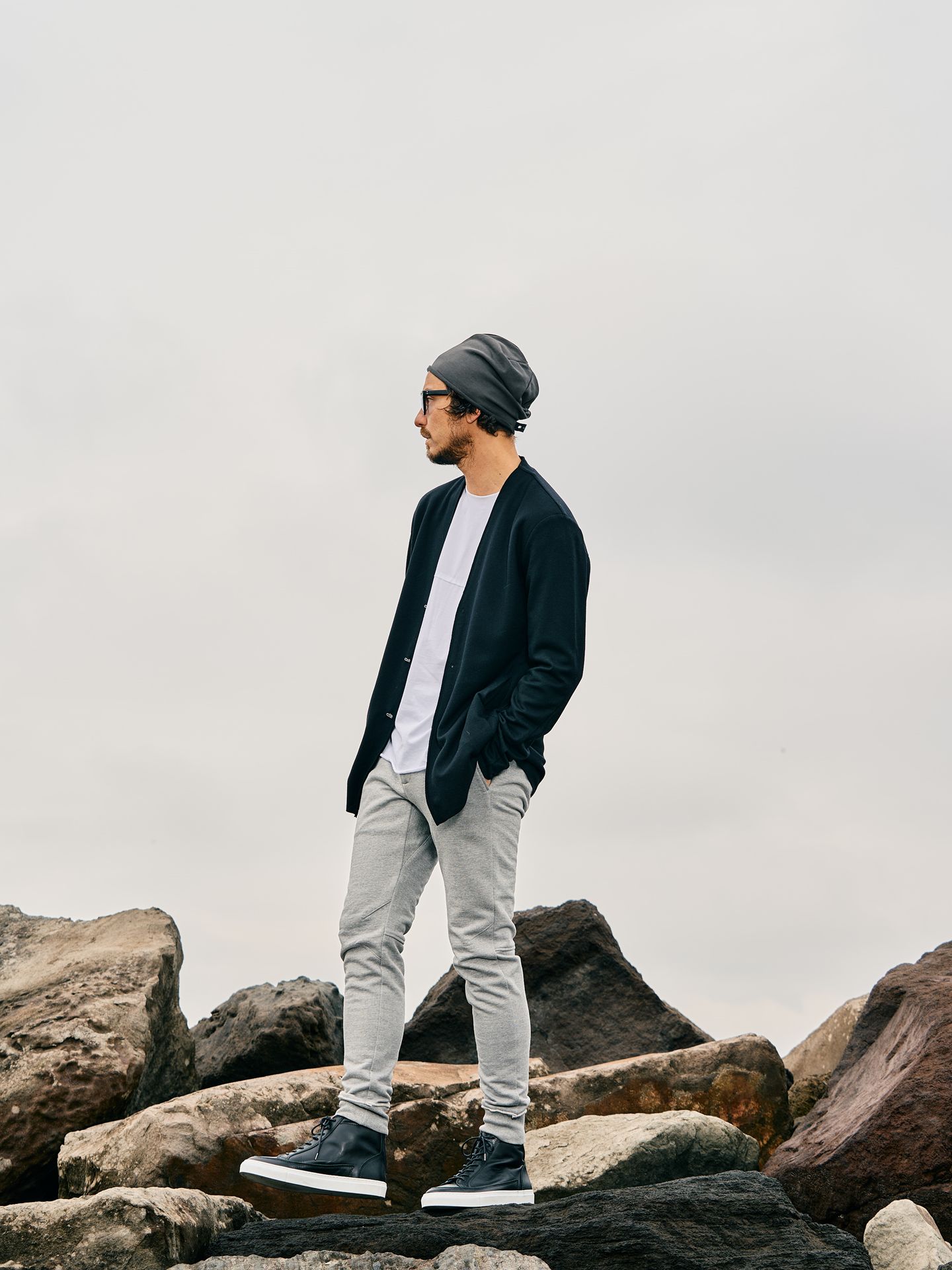 【予約品】 2-ply hook cardigan / ミドルカーディガン / ブラック