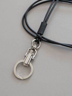 《予約品》 CLIP LEATHER STRAP / クリップ式ネックストラップ / ブラック 【Iroquois.SENTI】