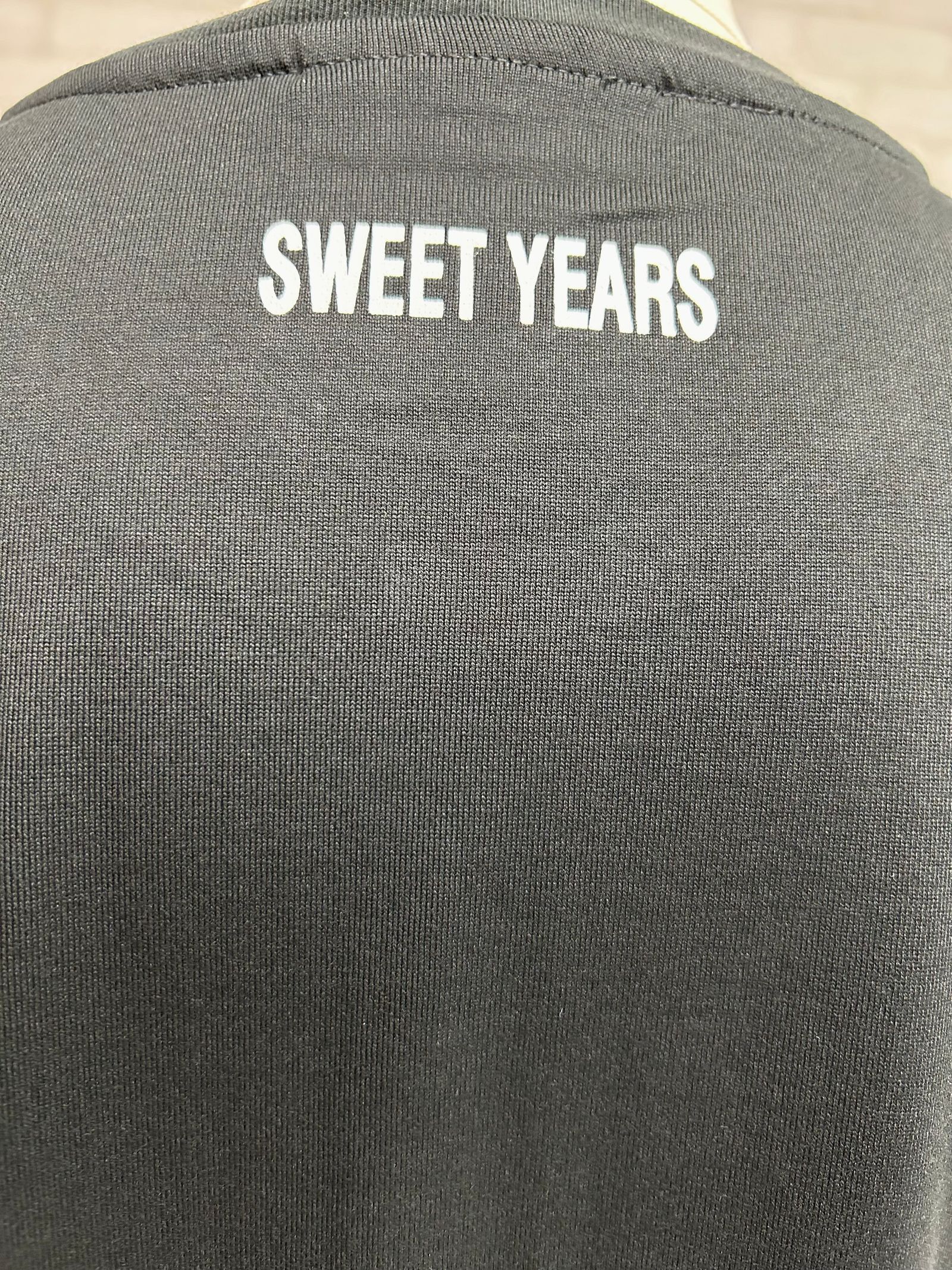 ヘンリーネック ♥ハートTシャツ / NERO 【SWEET YEARS】