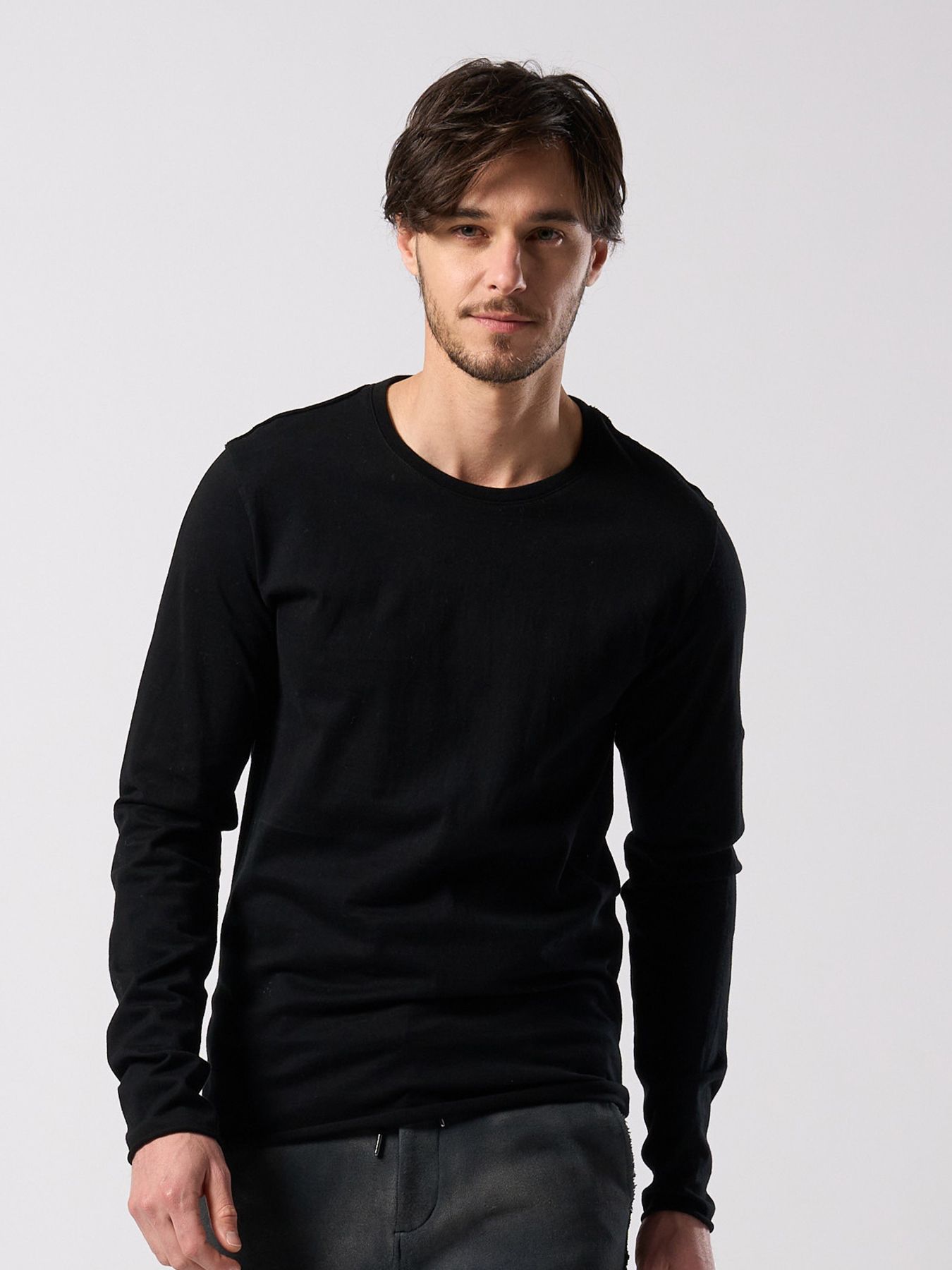 【予約品 4月19日(日) 18時締切】slim cut-off crew-neck L/S / スリムカットオフ クルーネック ロングスリーブ / ディープブラック