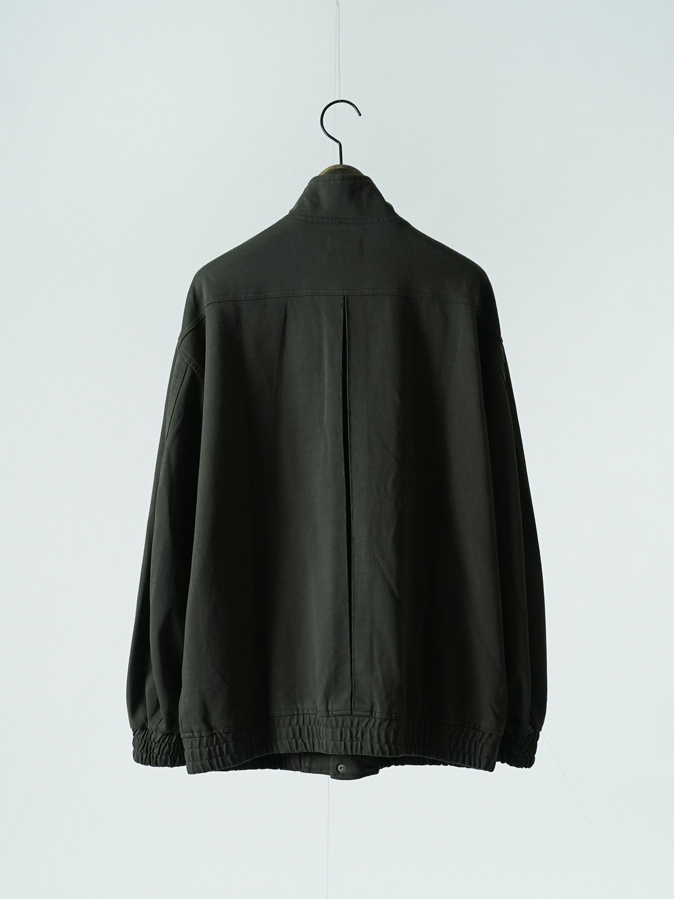 【予約品 5月6日(水) 締切】MOLD-SWEATJACKET / スタンドブルゾン / チャコール