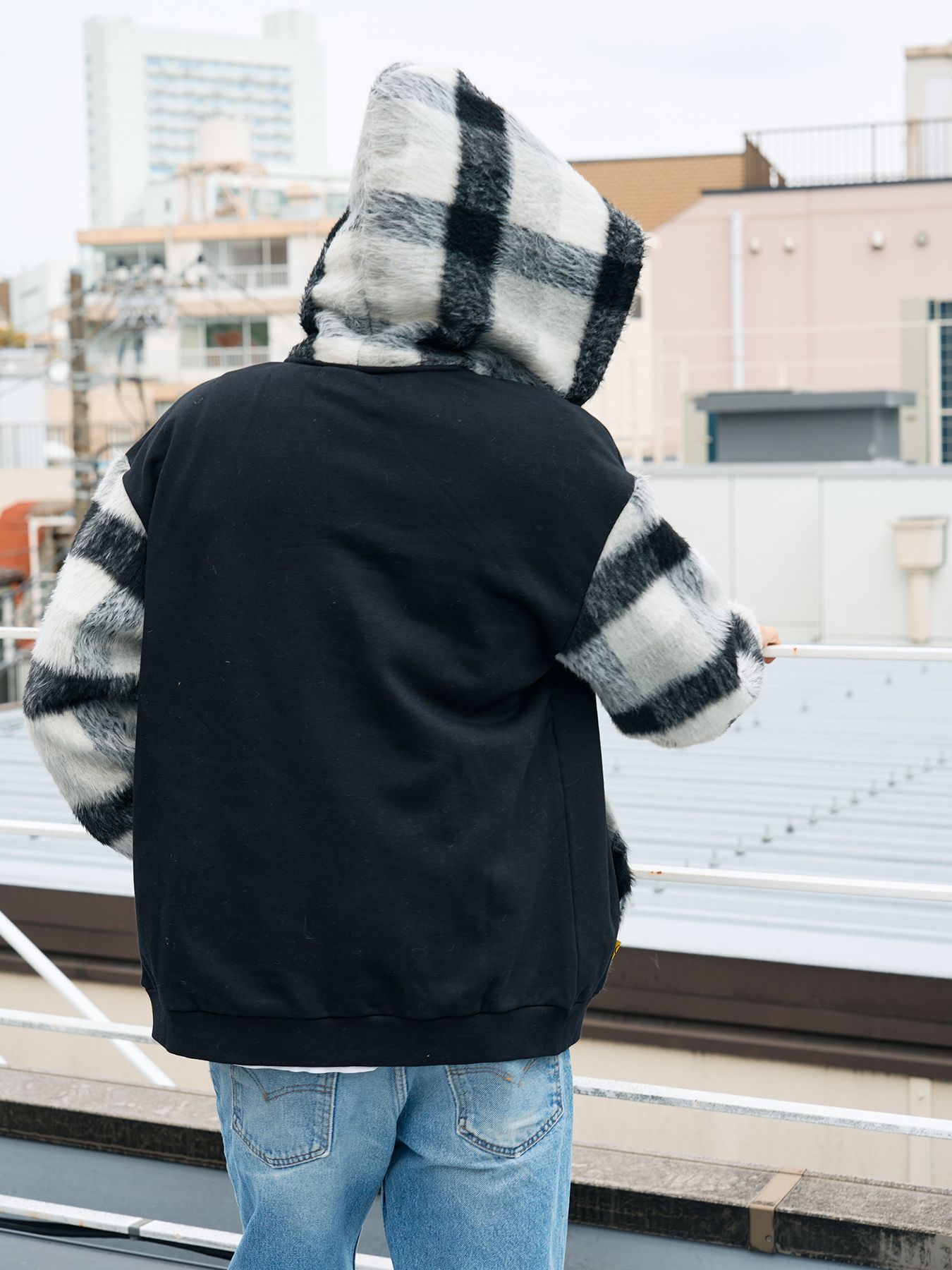 【予約品 5月8日(木) AM10時 締切】 ヘビーウエイト裏毛パイル-シャギーチェックサガラパッチワーク ビックジップワイドパーカー / ブラック