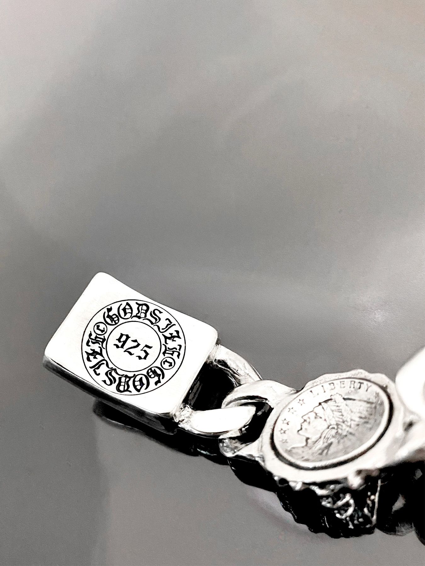 《受注生産》CHAIN BRACELET [WOLVES] with 10 DIAMONDS / ウルヴスチェーンブレスレット・10ダイヤモンドアイズ / 注文から5～10週間後入荷予定