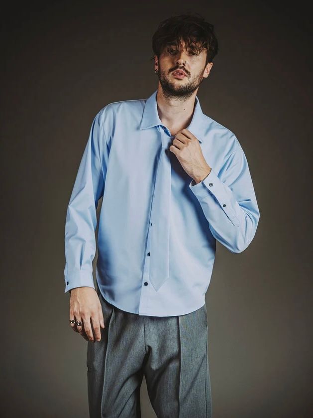 共生地ネクタイ付シャツ サックス  【NOID.】