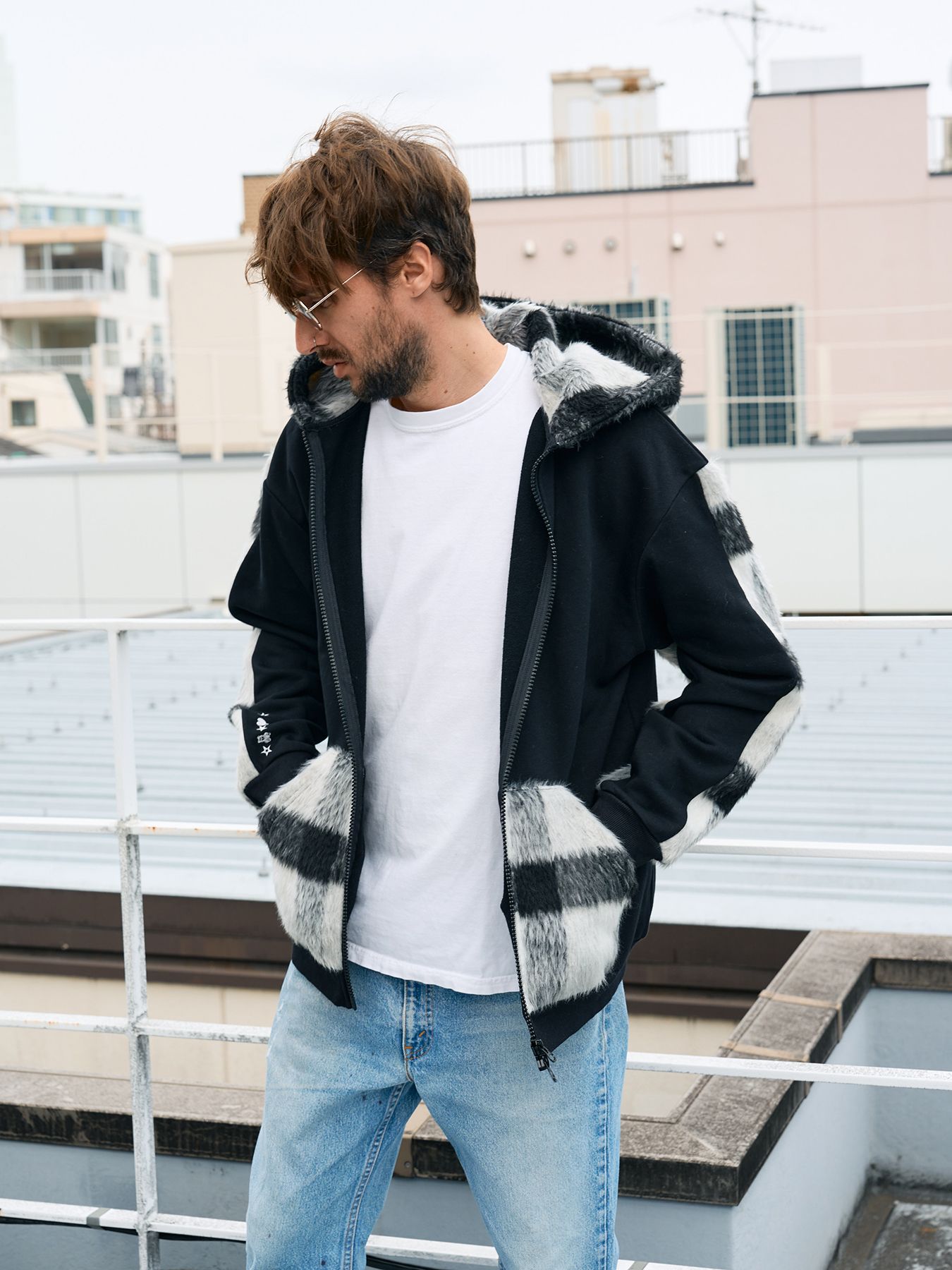 【予約品 5月8日(木) AM10時 締切】 ヘビーウエイト裏毛パイル-シャギーチェックサガラパッチワーク ビックジップワイドパーカー / ブラック