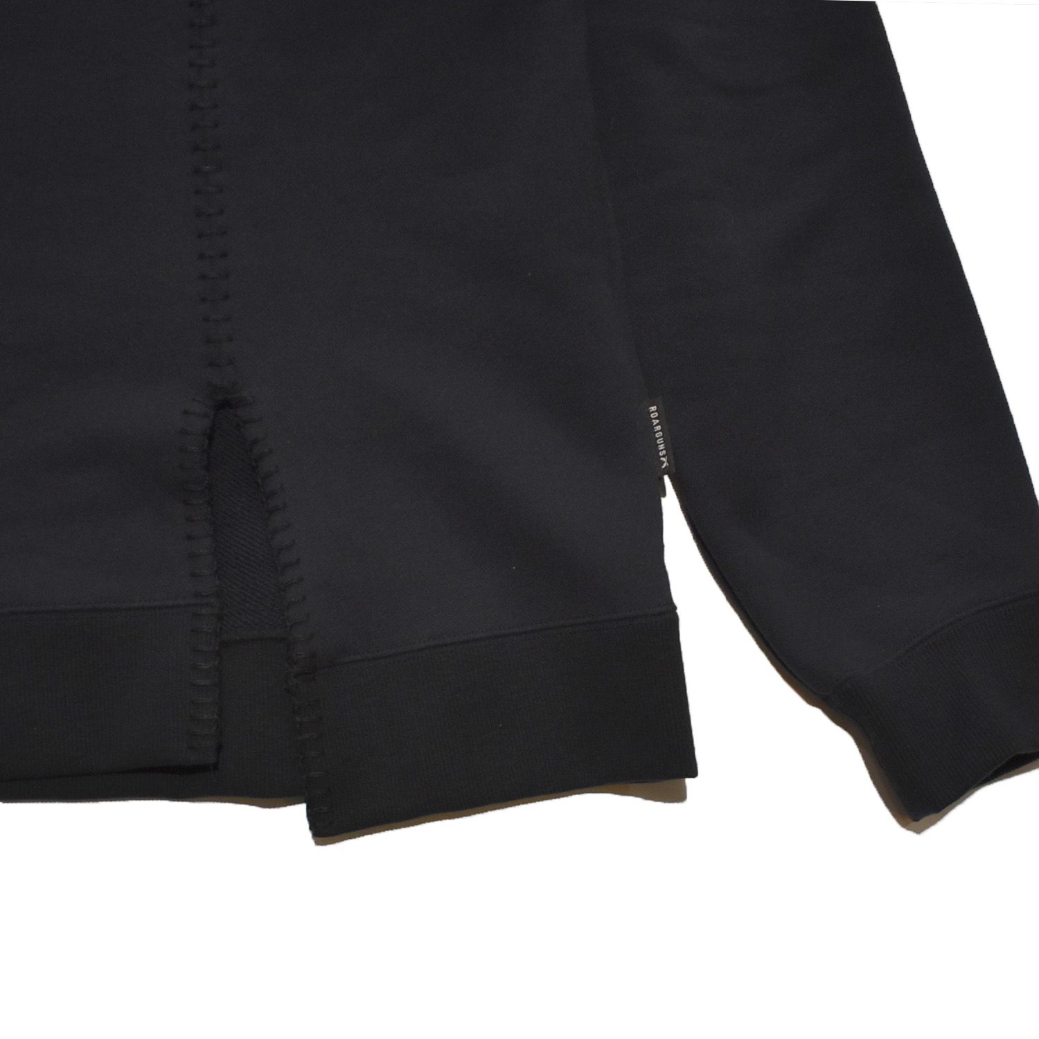 《予約品3月27日 23時55分締め》 SLIT CREWNECK  / スウェット / ブラック  【roarguns 】8月中入荷予定