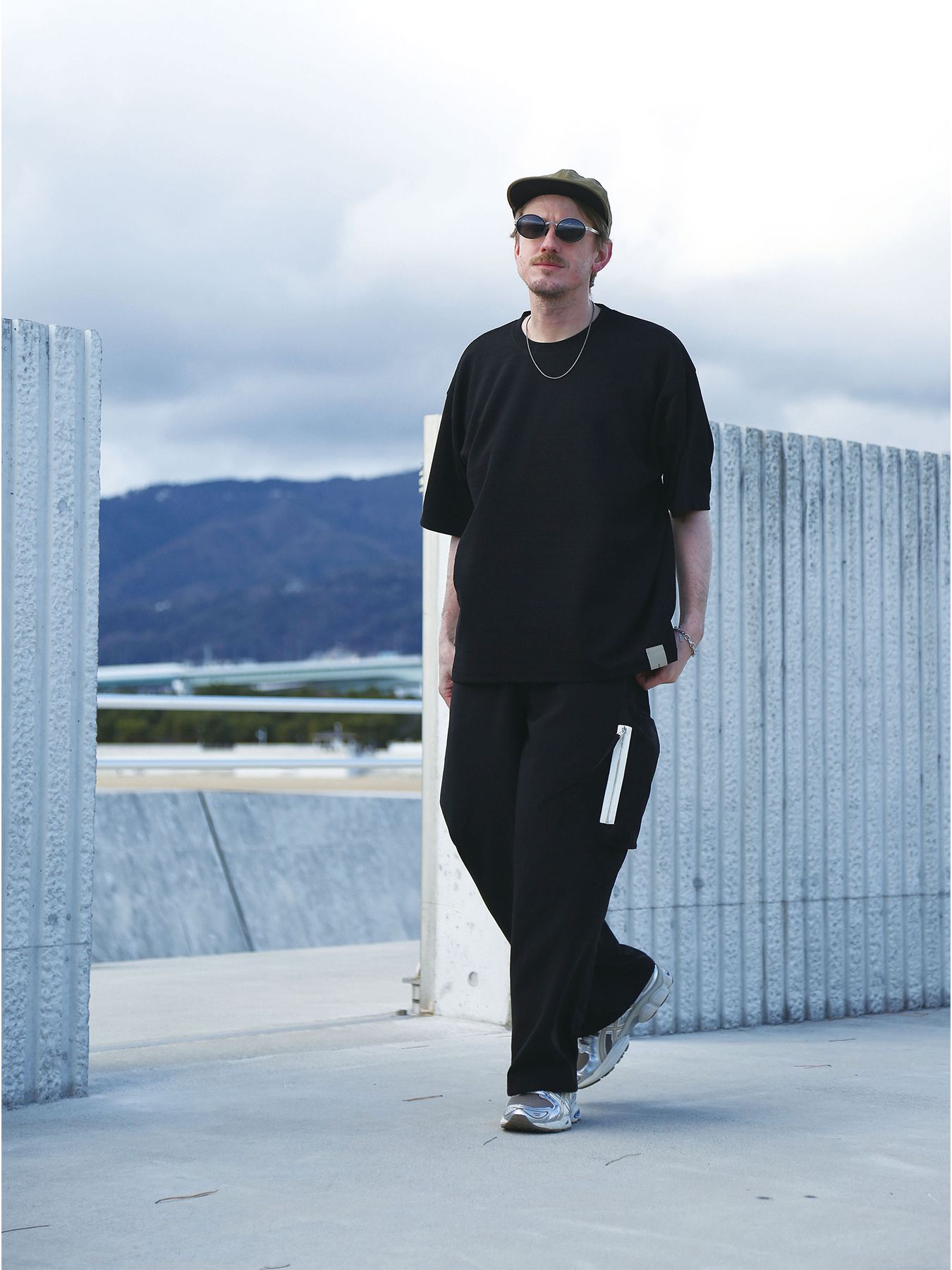 KNIT-BORDER CUTSEW / ニットボーダーカットソー / ブラック【QUOLT】