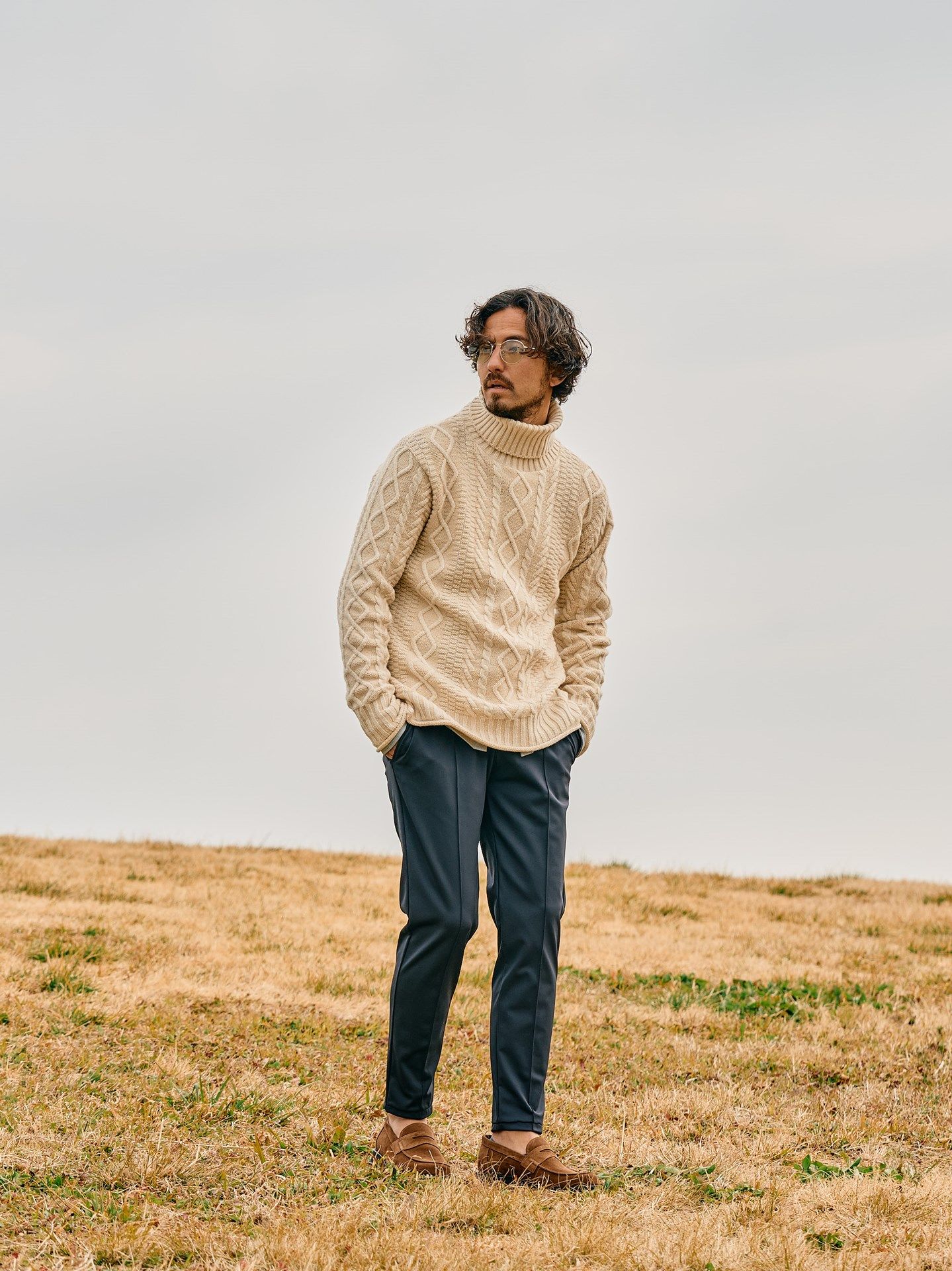 【予約品】 plating cable knit turtle / プルオーバー / ホワイト