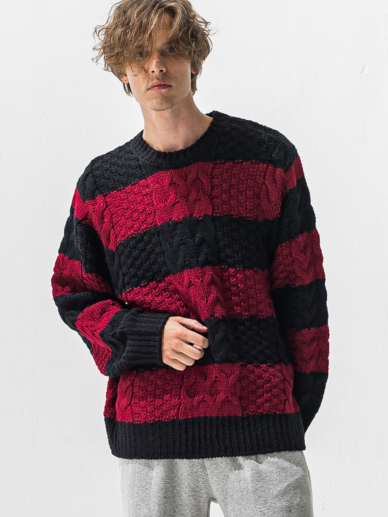 【予約品 9月6日(日) 締切】CABLE LAW SWEATER / ケーブル編みローゲージセーター / ブラック×レッド