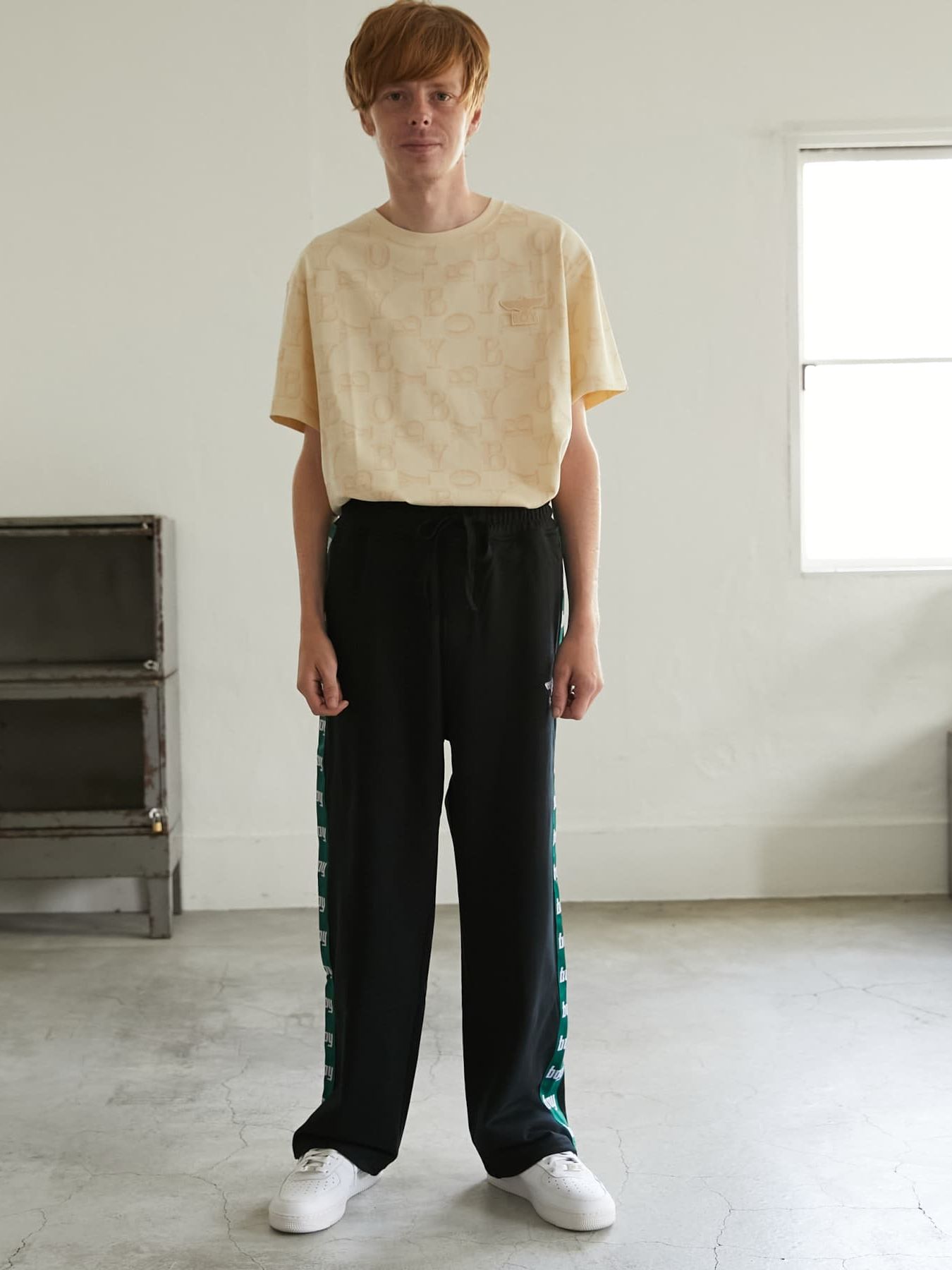 BOY UTILITY TRACK PANTS BLACK / イージーパンツ / ブラック