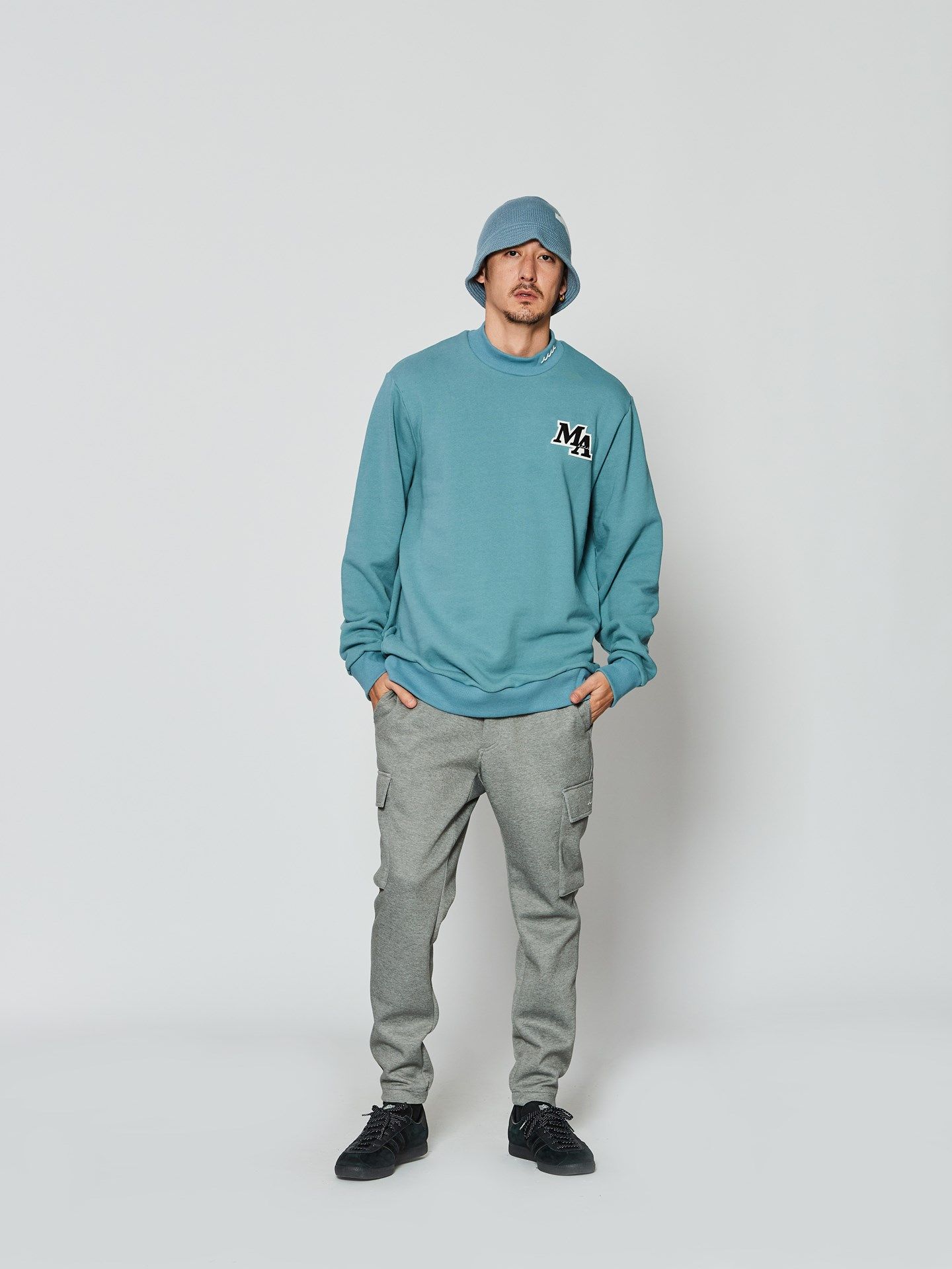 muta Mockneck Sweatshirt / スウェット / ブルー 【Acanthus×muta】