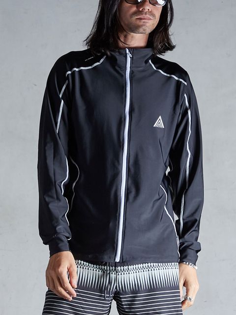 《予約品》 ARROWHEAD RASHGUARD / ラッシュガード / ブラック・ホワイト