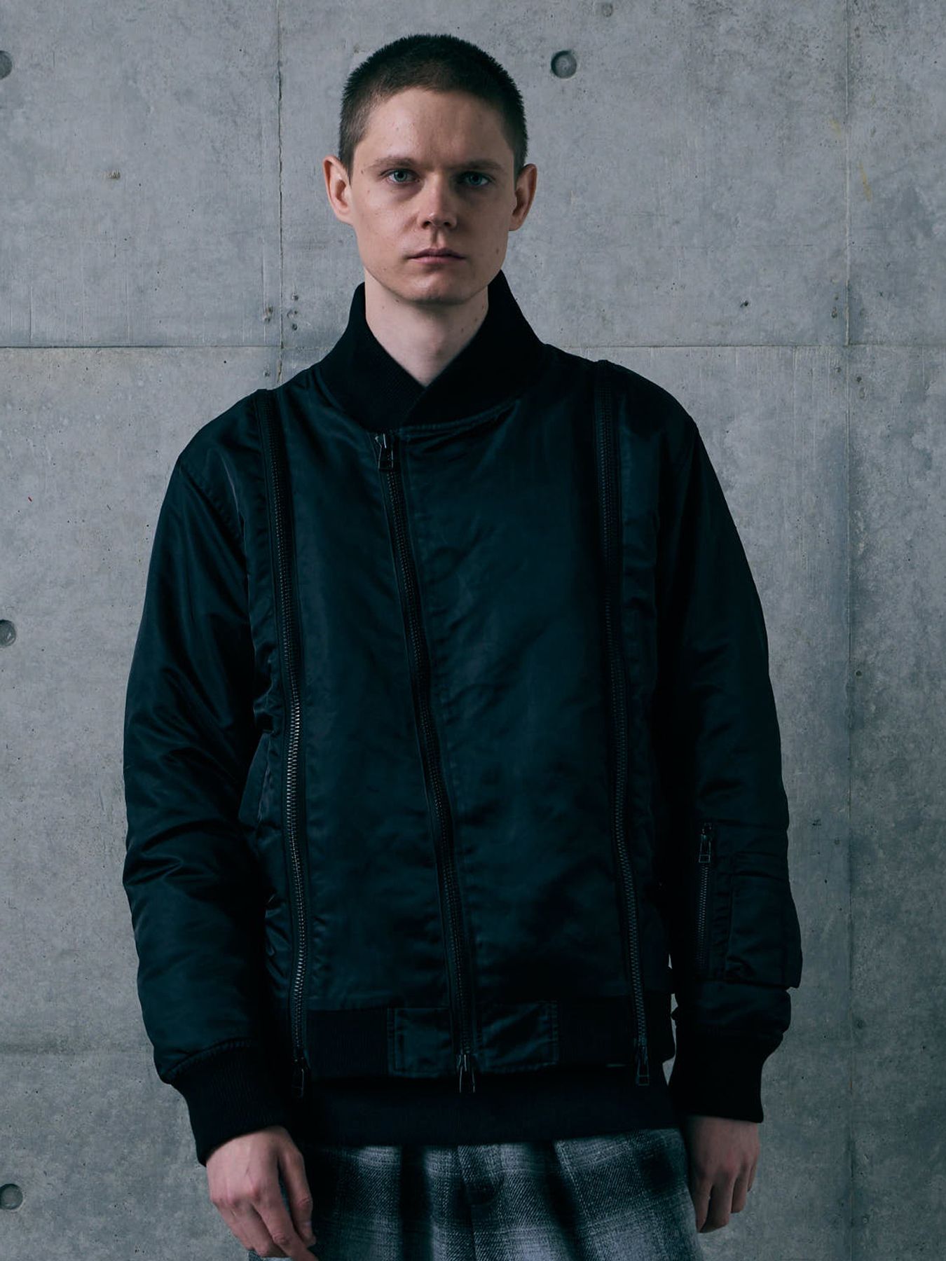 ZIPHORM VA-1 / BLACK