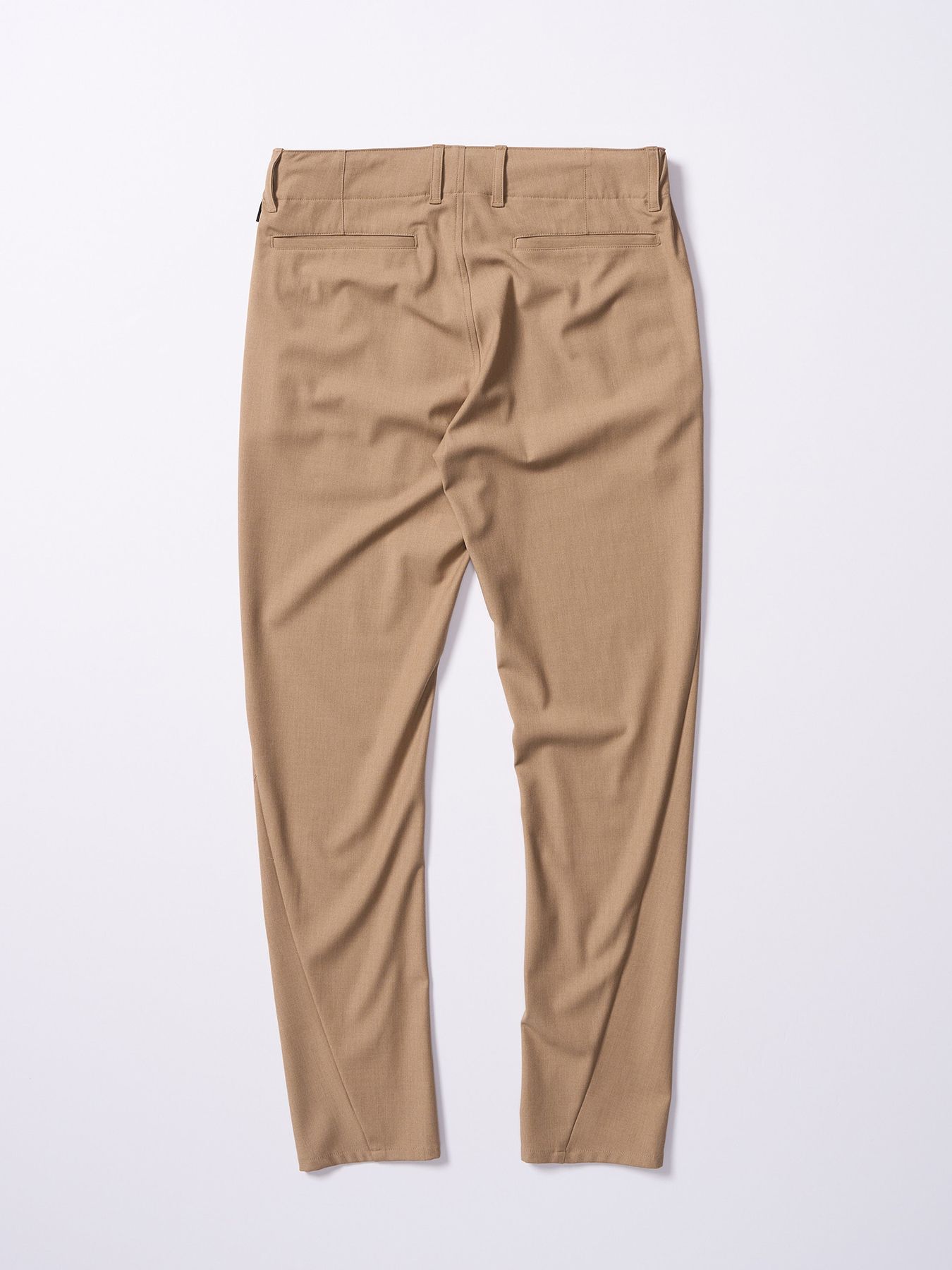 【予約品 4月19日(日) 18時締切】3D banana slim pants / 3Dバナナ スリムパンツ / ベージュ