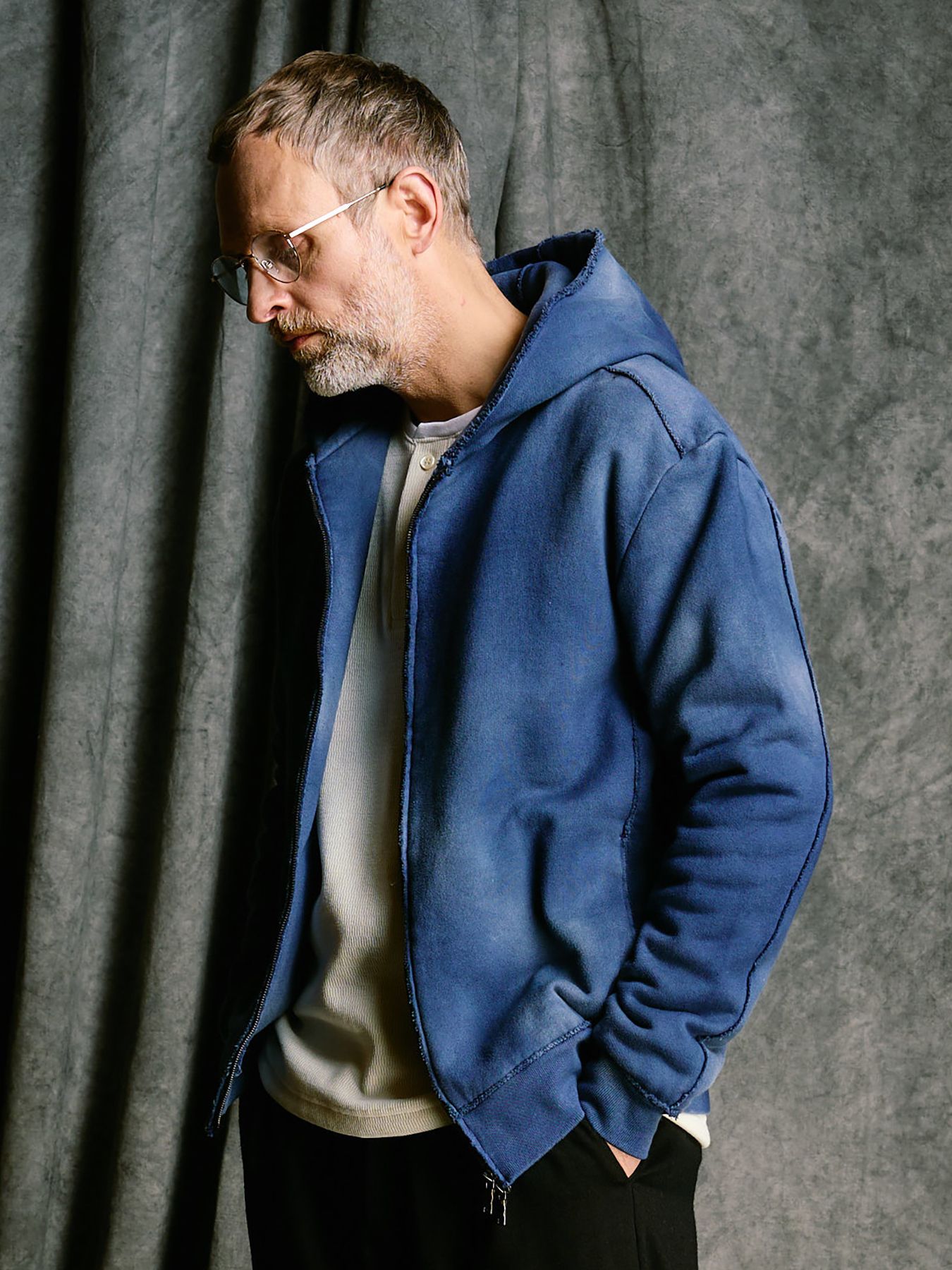 【予約品 4月19日(日) 18時締切】fade zip-up hoodie / フェード ジップアップ フーディー / フェードネイビー