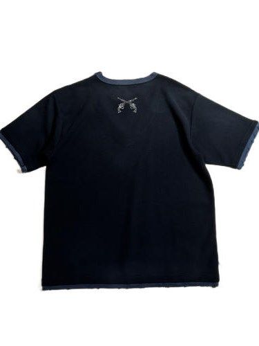 《予約品8月31日 23時55分締め》 V NECK TEE A / VネックTシャツ / ブラック 【roarguns 】 2024年3月入荷予定