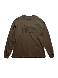 【予約品 3月9日(月) 18:00 締切】POCKET L/S T PEACE / Peace メタルスタッズ ポケット ミドルハイネックロンT / カーキ