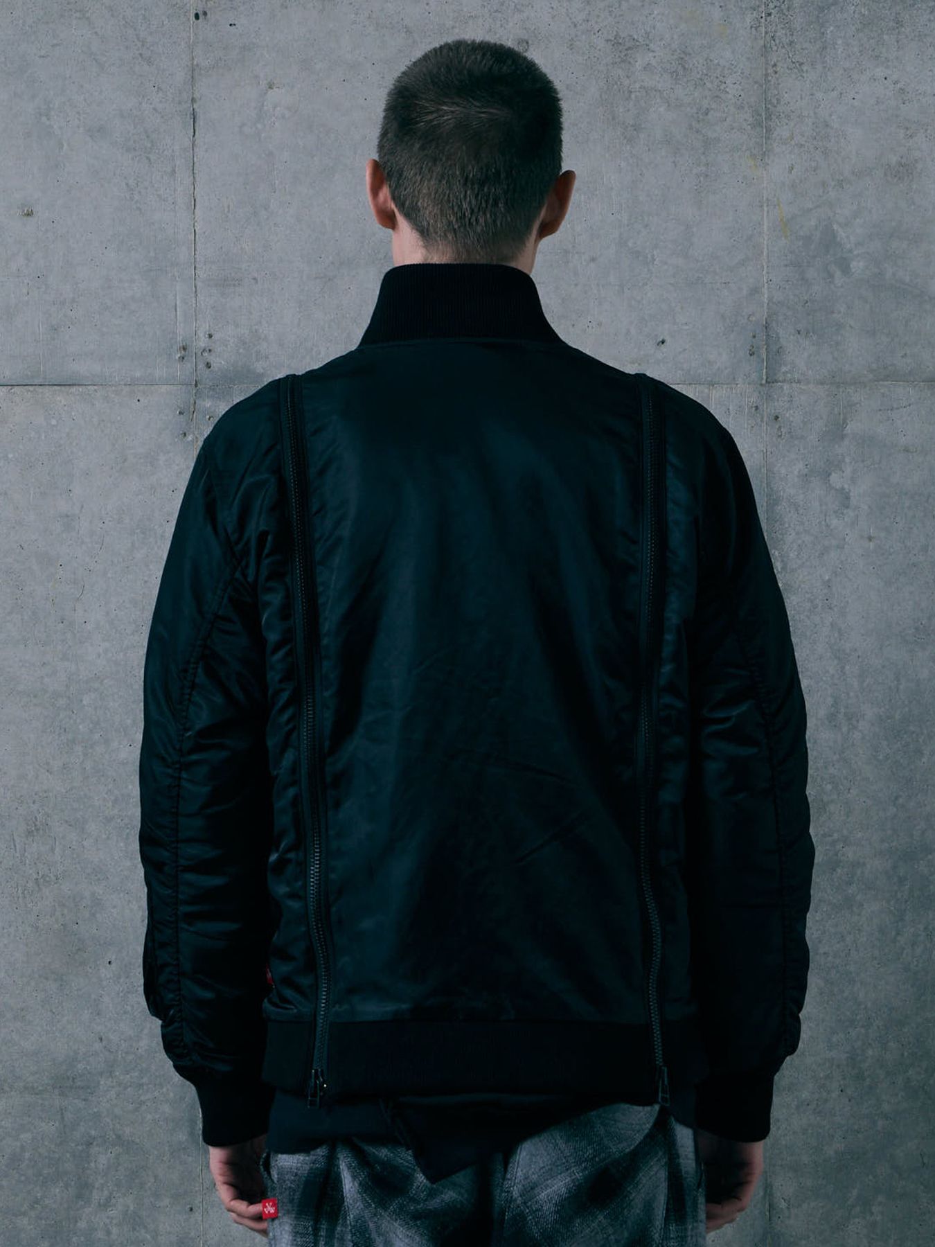 ZIPHORM VA-1 / BLACK