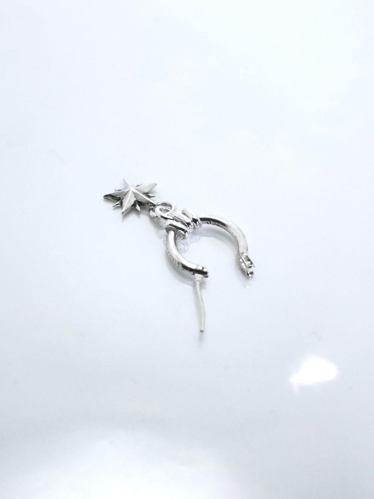 《受注生産》 THIN HOOP -raised by wolves- with OVAL and 10P STAR / レイズド・バイ・ウルヴス シンフープ ウィズ オーバル&10ピークススター / 注文から4週間~後入荷予定