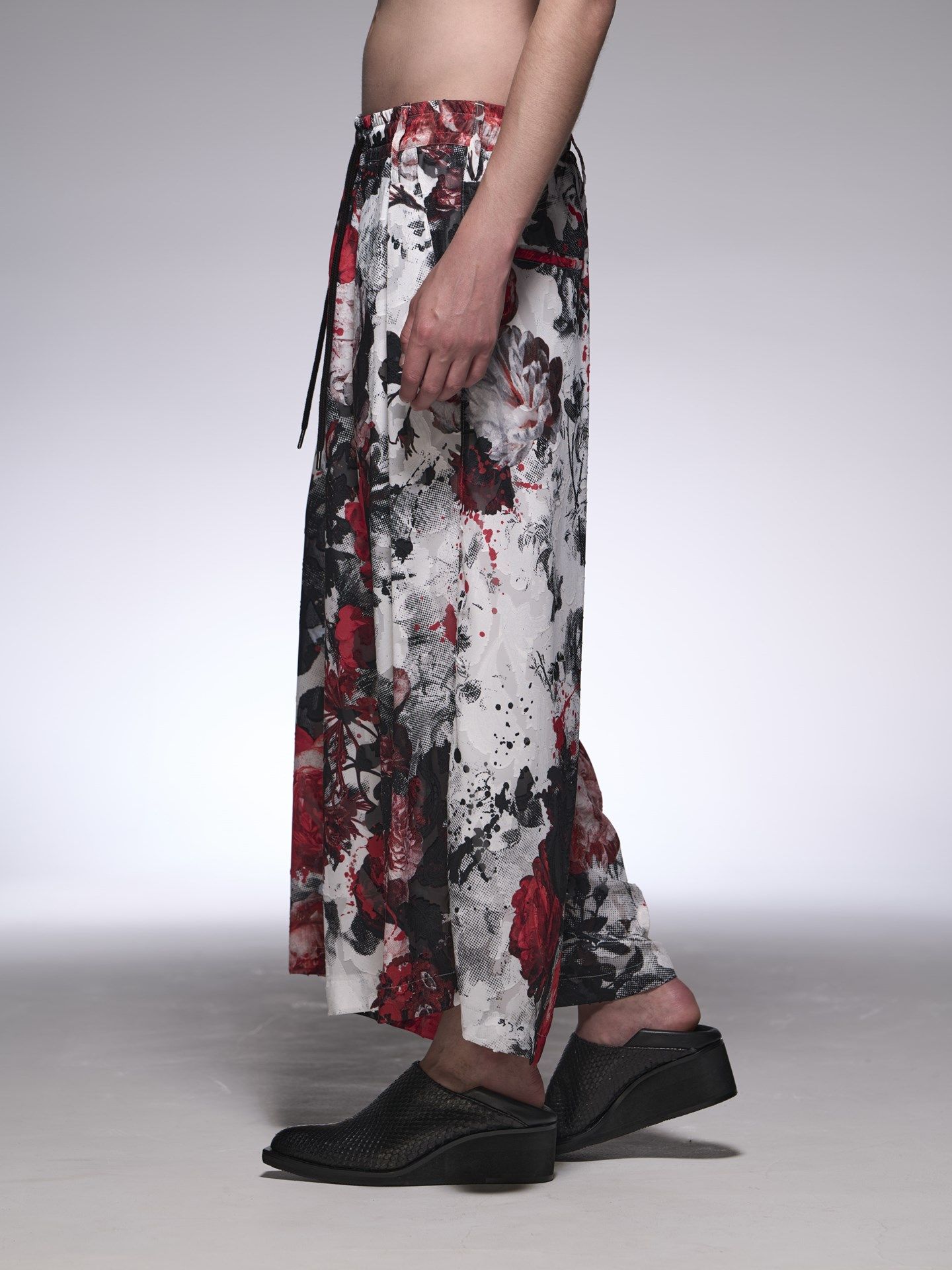 《予約品》 SplashFloraWideTuckSlacks / ワイドタックスラックス / ホワイト＆レッド