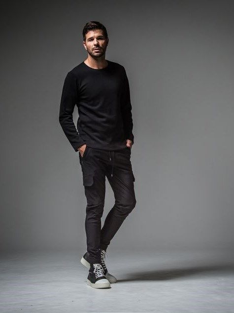 velours fleece neo thermal / 裏地特殊起毛ベロアフリースサーマル / ブラック 肩ロゴ刺繡入り 【RESOUND CLOTHING】 1
