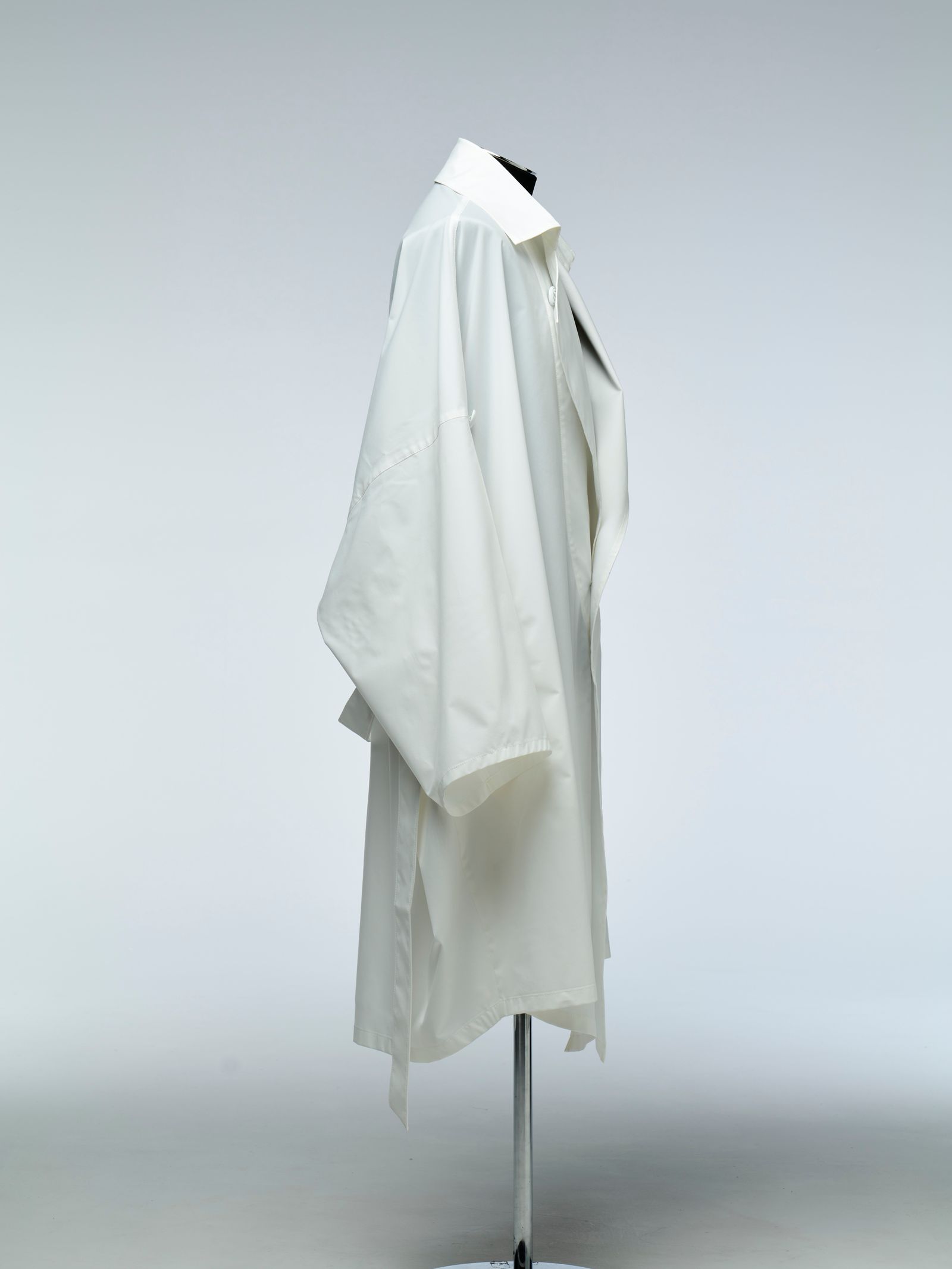 《予約品4月23日18時締め》 HAORI-TrenchCollar / カーディガン  / ホワイト 【THE ONENESS】 7月中入荷予定
