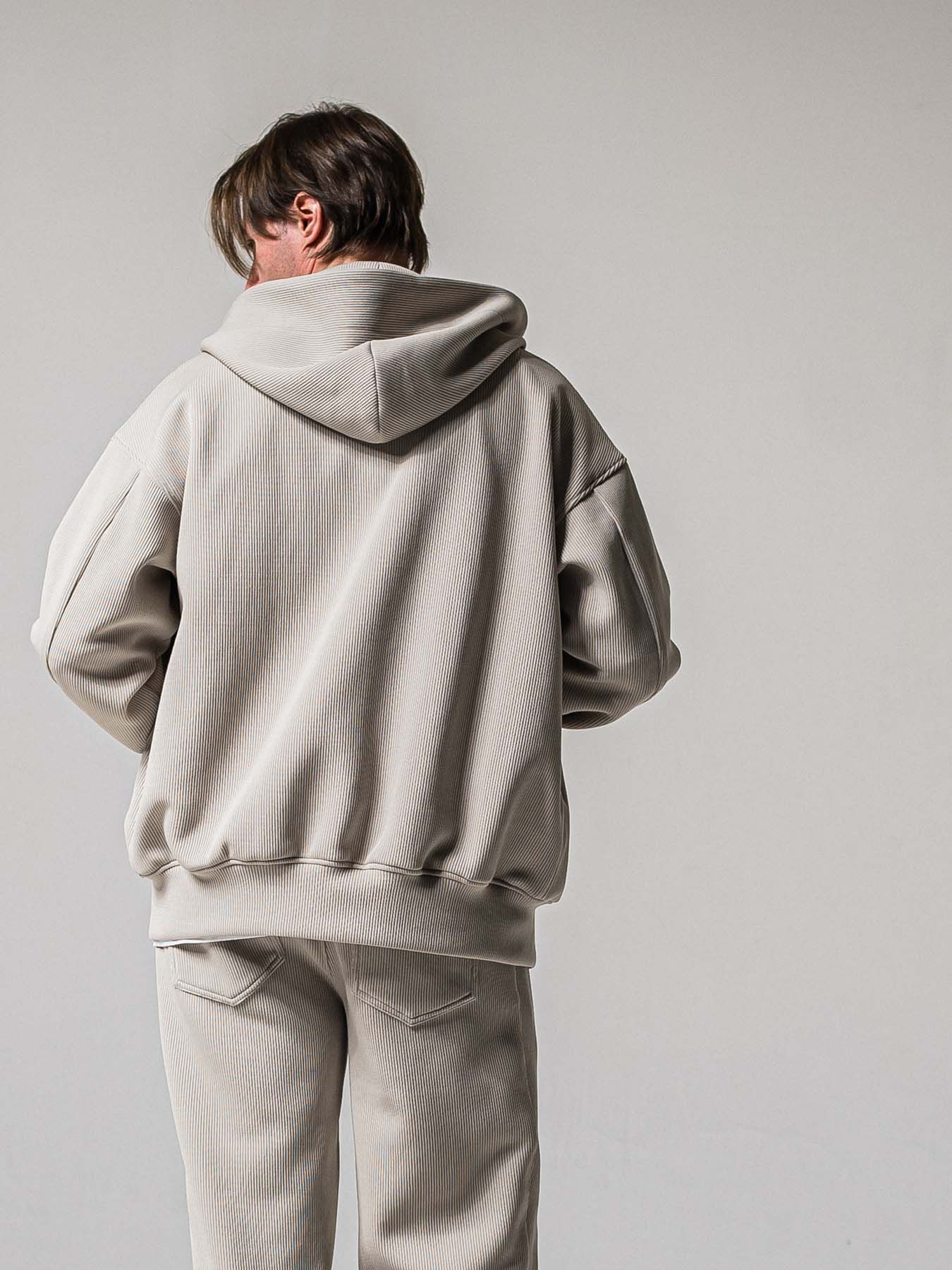 【予約品 11月16日(日) 締切】AZE VARSITY HOODIE / 畔編みニット フード付きスタジャン / グレージュ