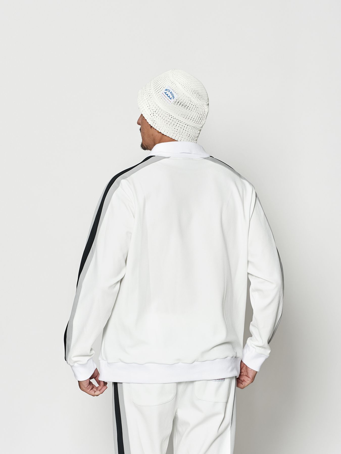 【予約品 10月9日(木) 締切】muta Polo Crewneck / 衿付スウェット / ホワイト【Acanthus × muta MARINE】