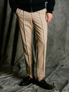 【予約品 4月19日(日) 18時締切】comfort pin-tuck slim slacks / コンフォート ピンタック スリムスラックス / ネイビー