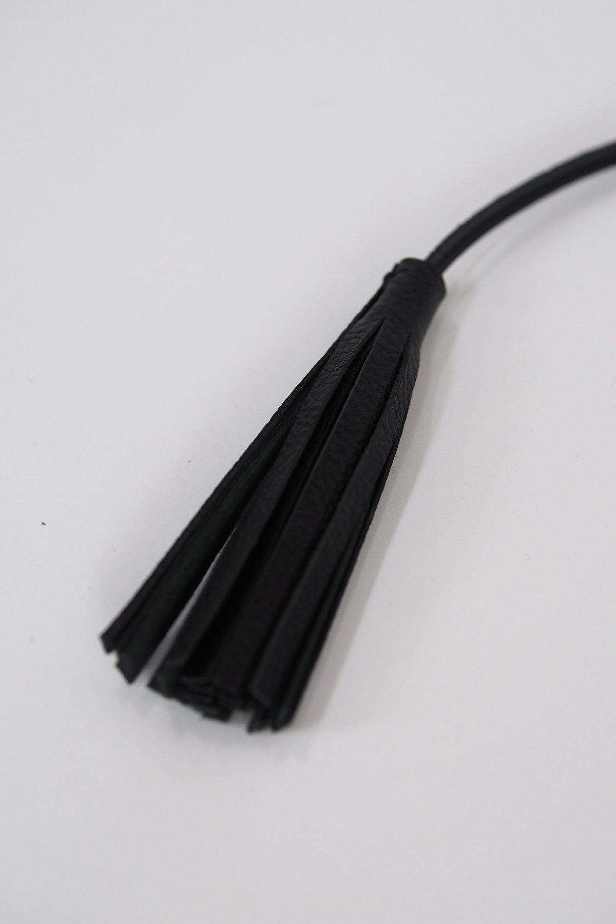 タッセルレザーキーホルダーTASSEL KEYHOLDER / ブラック