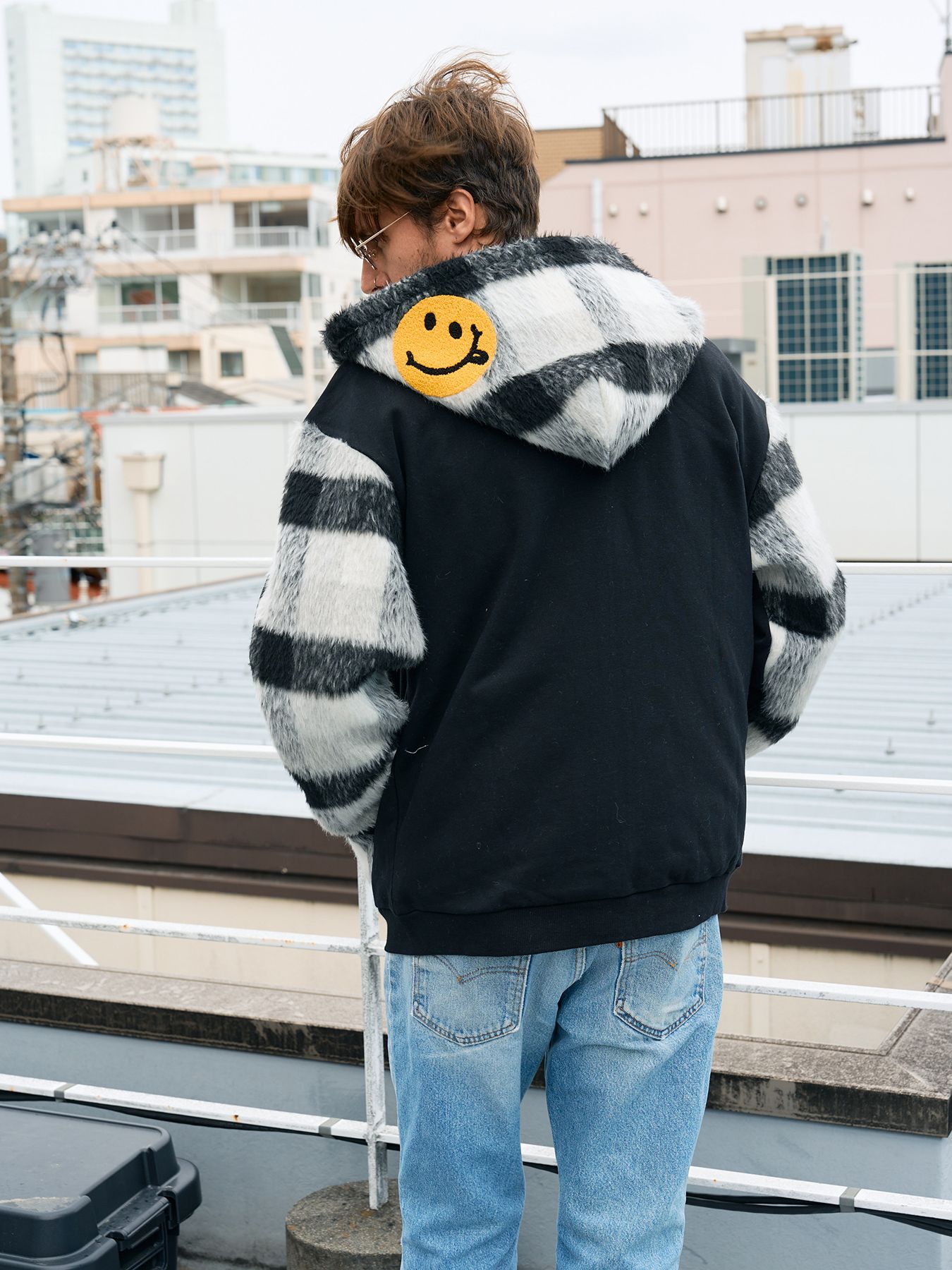 【予約品 5月8日(木) AM10時 締切】 ヘビーウエイト裏毛パイル-シャギーチェックサガラパッチワーク ビックジップワイドパーカー / ブラック