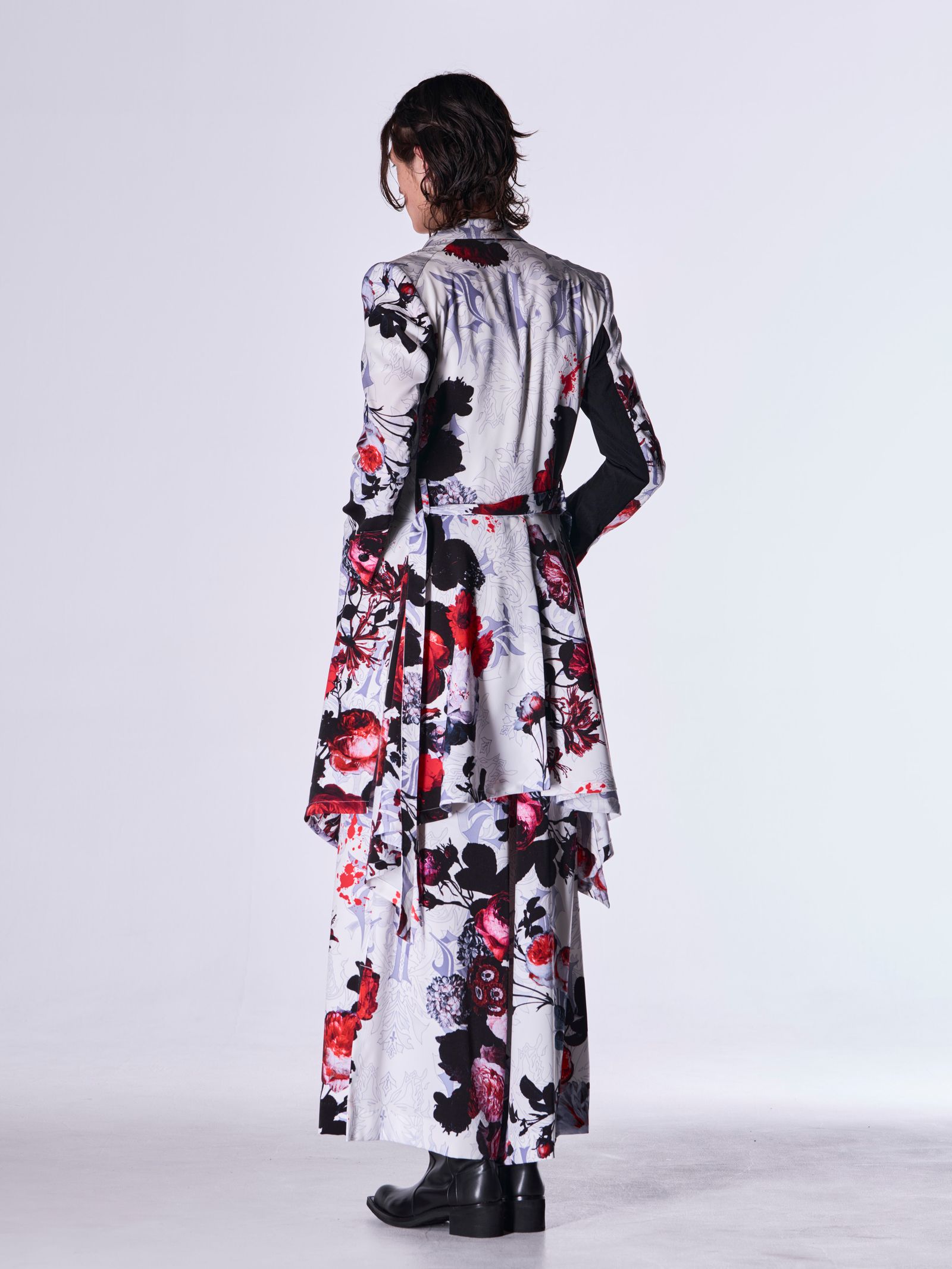 【予約品 6月29日(月) 締切】Goth Flora Suede Satin Flare Jacket / フレアジャケット / ホワイト