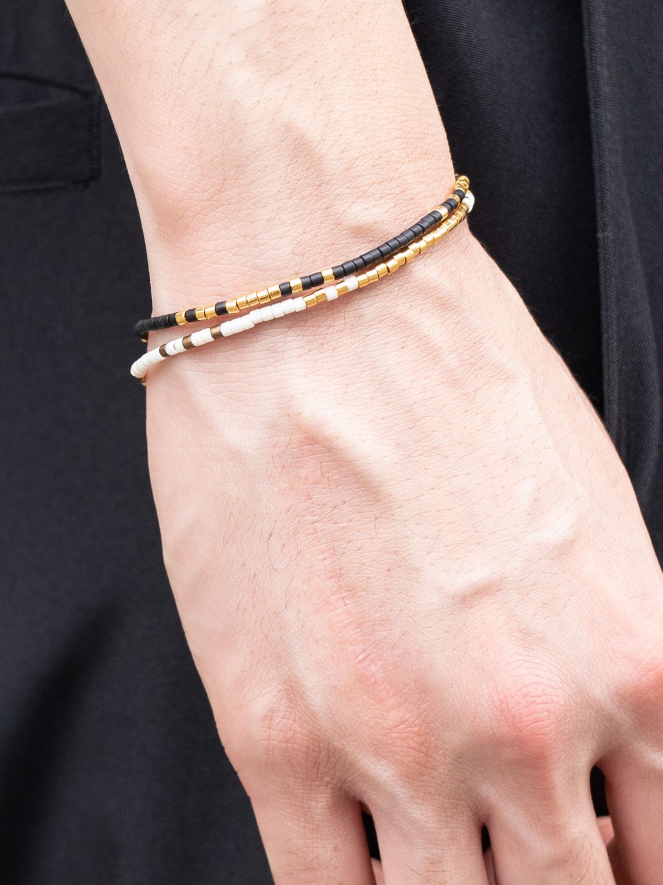 《予約品》 BEADS BRACELET / ブレスレット / ブラック・ゴールド 【Iroquois.SENTI】