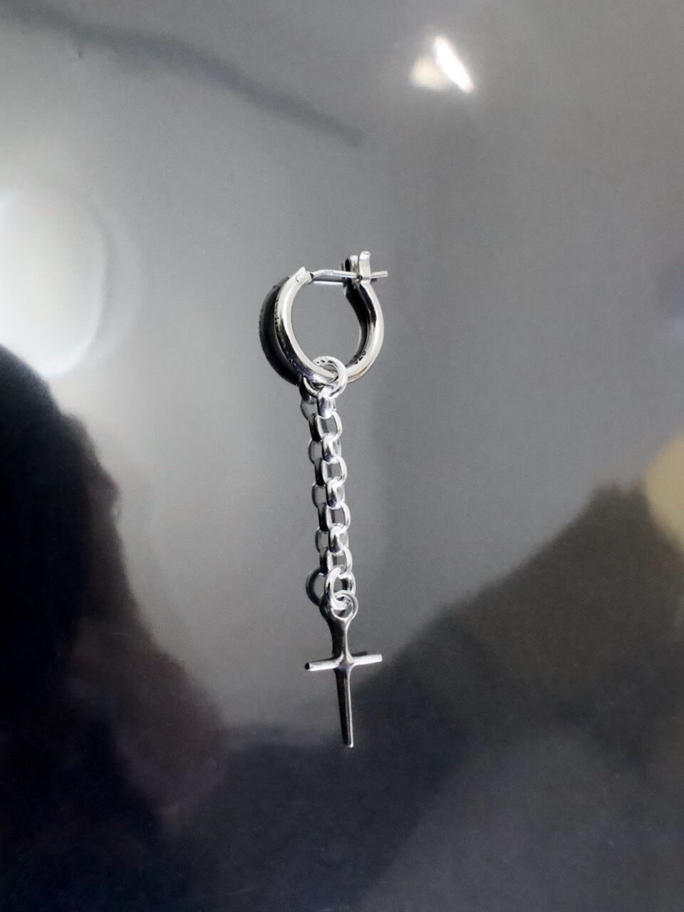 《受注生産》 THIN HOOP rbw with 2c CROSS / シンフープピアス レイズド バイ ウルヴス ウィズ 2cクロス 【注文から2～3週間後入荷】