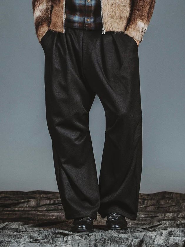 ツータックイージーパラシュートトラウザーズ ブラック【NOID.】