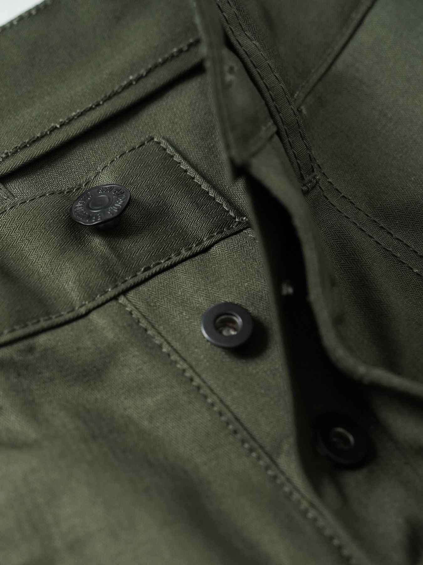 【予約品 5月6日(水) 締切】USN-MIRITARYHERRINGBONE / ミリタリーパンツ / カーキ