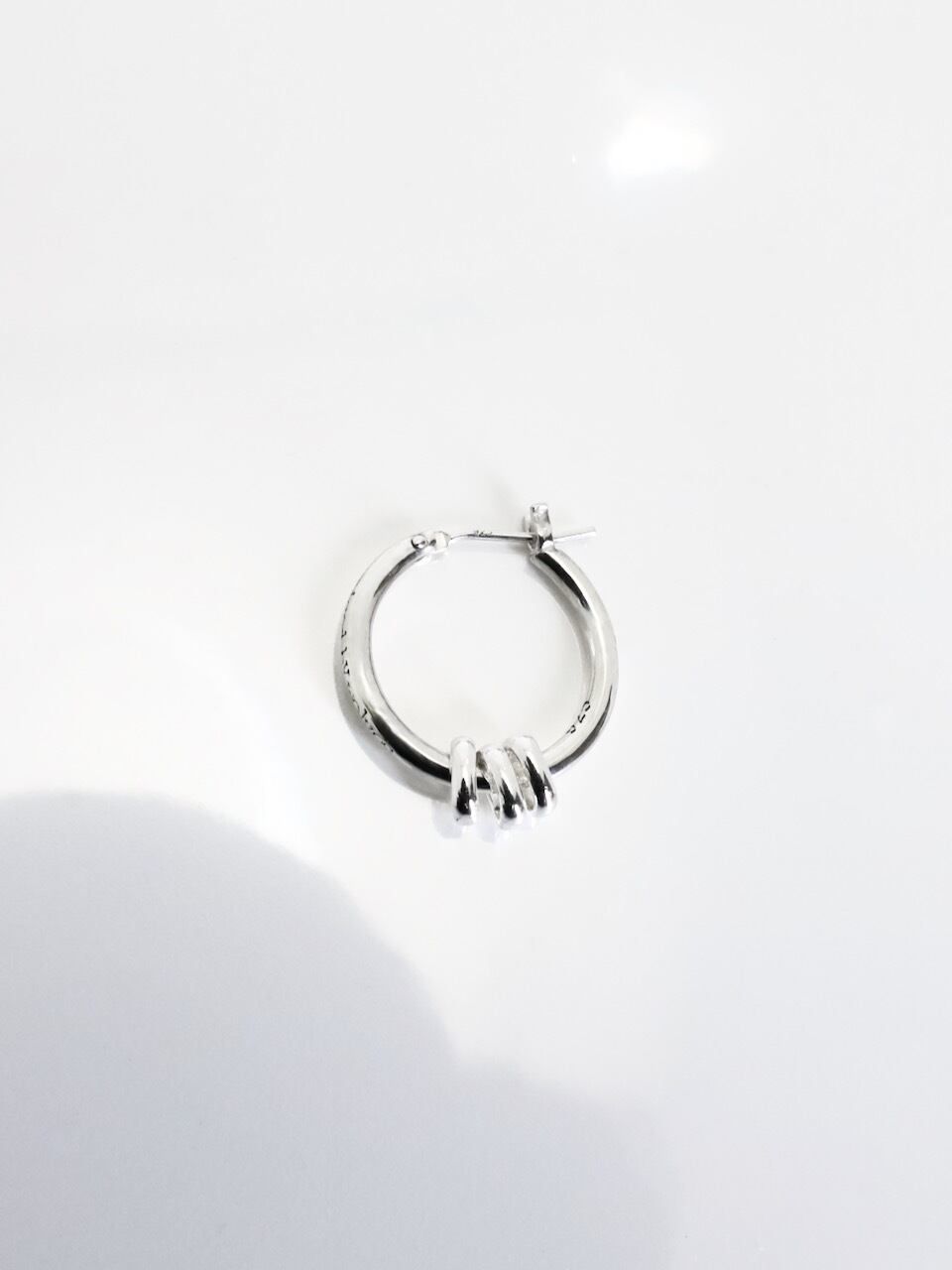 《受注生産》 THIN HOOP -raised by wolves- [ LARGE] with OVAL / レイズド・バイ・ウルヴス シンフープ L ウィズ オーバル 【注文から2～3週間後入荷予定】