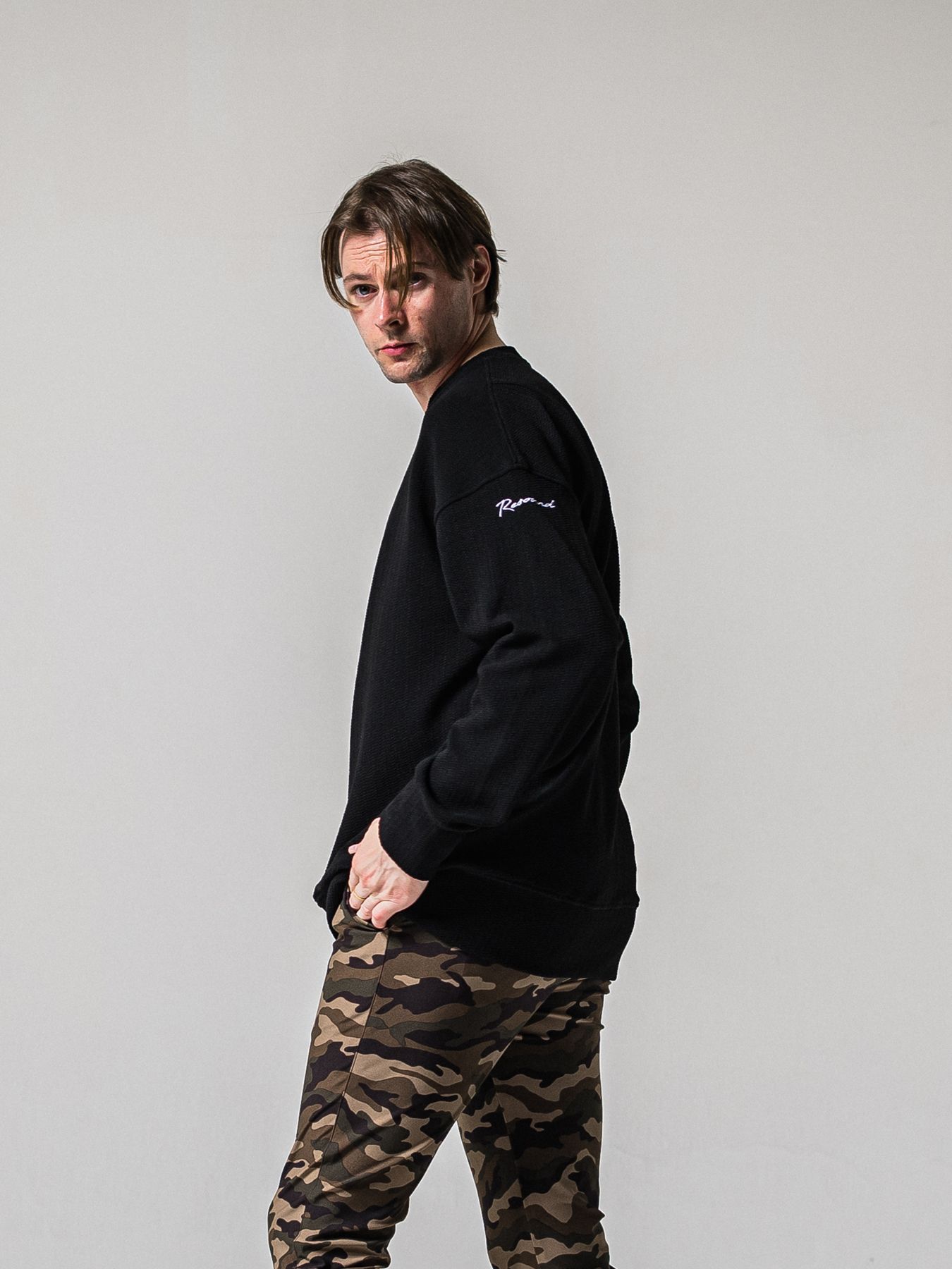 【予約品 11月16日(日) 締切】BLISTER TRAINER / ブリスターニット トレーナー  / ブラック