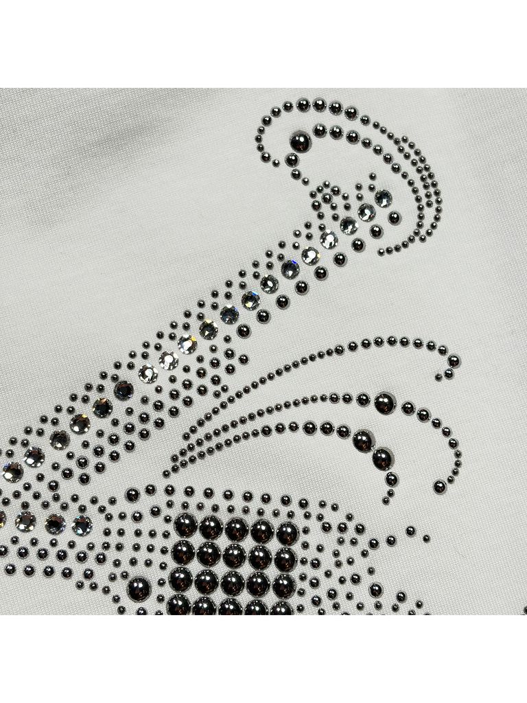 参考画像：メタルとスワロフスキークリスタルを使用したクロスガン