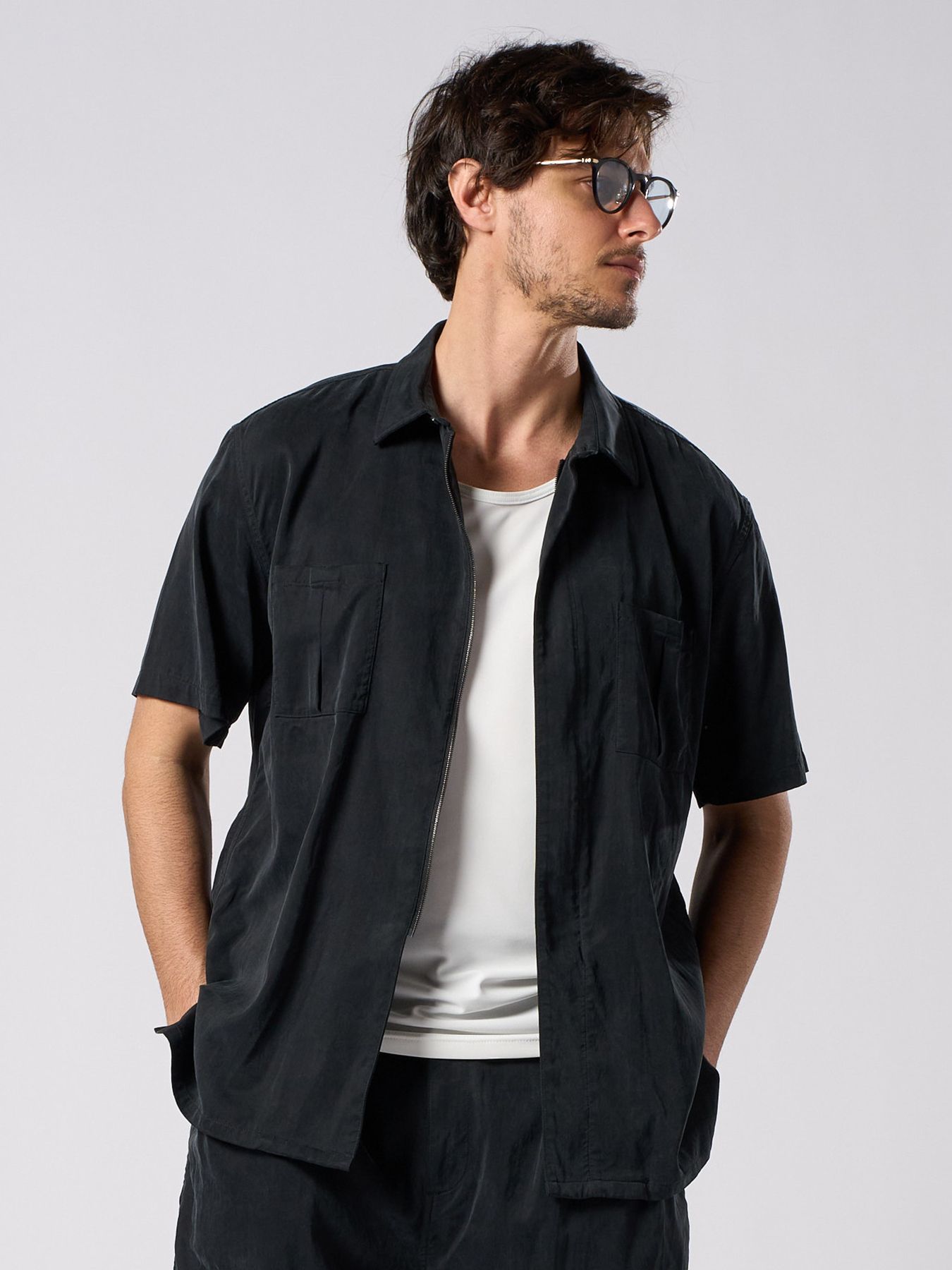 【予約品 1月25日(日) 締切】front-zip shirt H/S / フロントジップ ハーフスリーブシャツ / ブラック