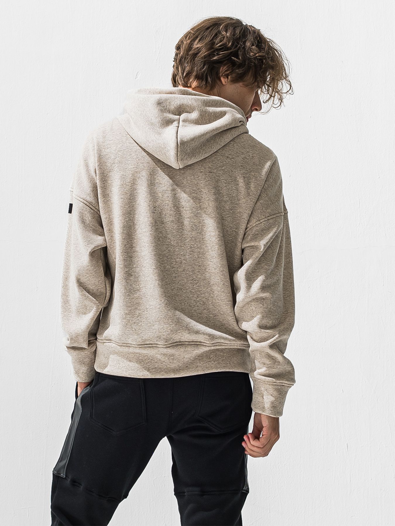 【予約品 9月6日(日) 締切】RC VELOURS FLEECE HOODIE / RCレザーワッペン 裏起毛 ルーズフーディー / ブラウン