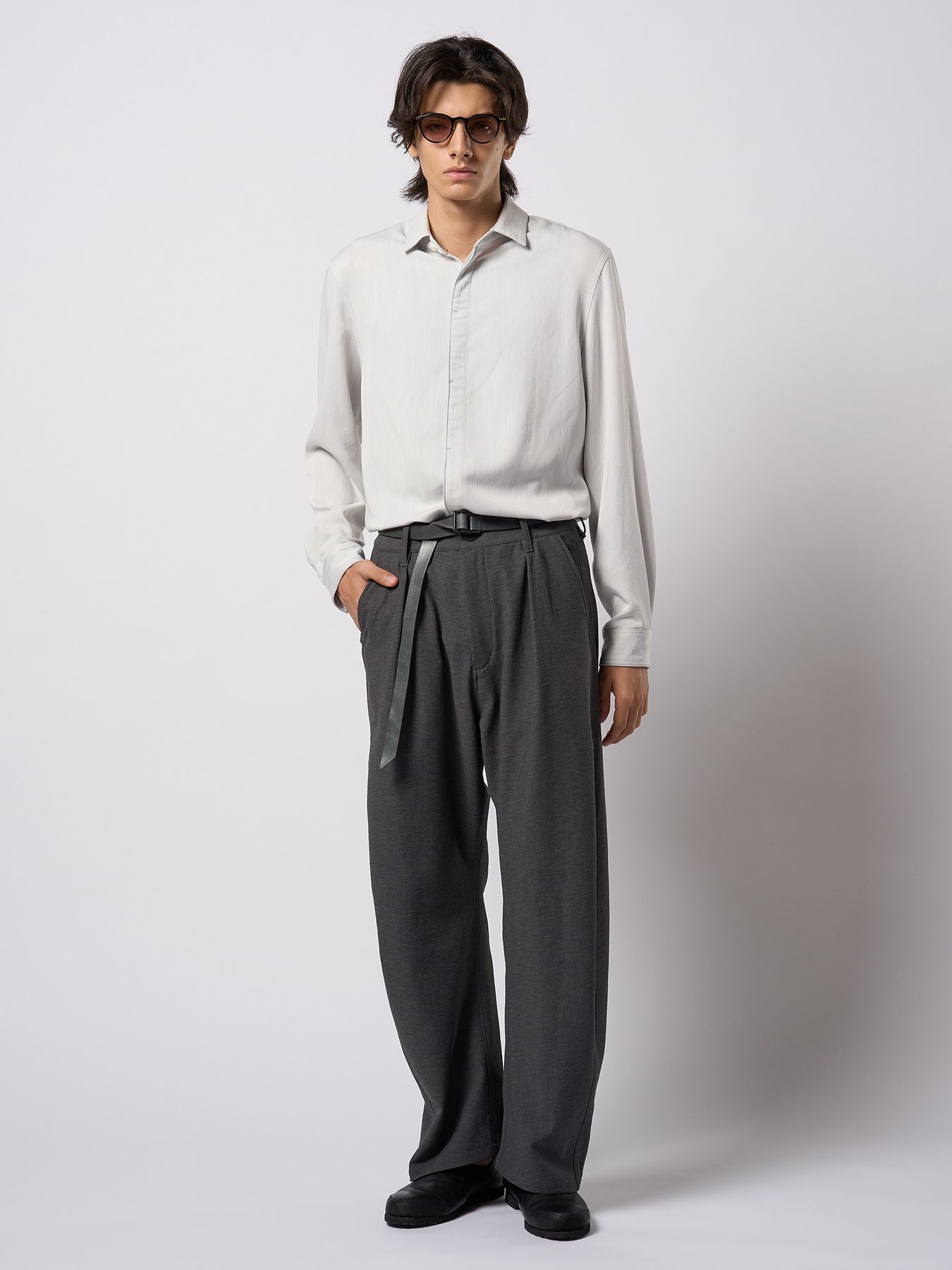 【予約品 9月23日(火) 締切】relax banana slacks / リラックス バナナスラックス / チャコール