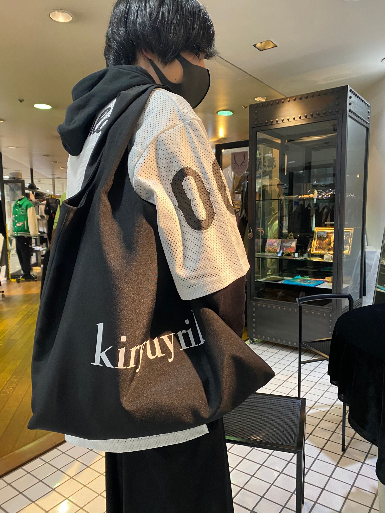 『予約品』限定45周年記念コラボファスナー開きPRESS BAG/プレスバック 白プリント【kiryuyrik×BRYAN】 6月上がり予定