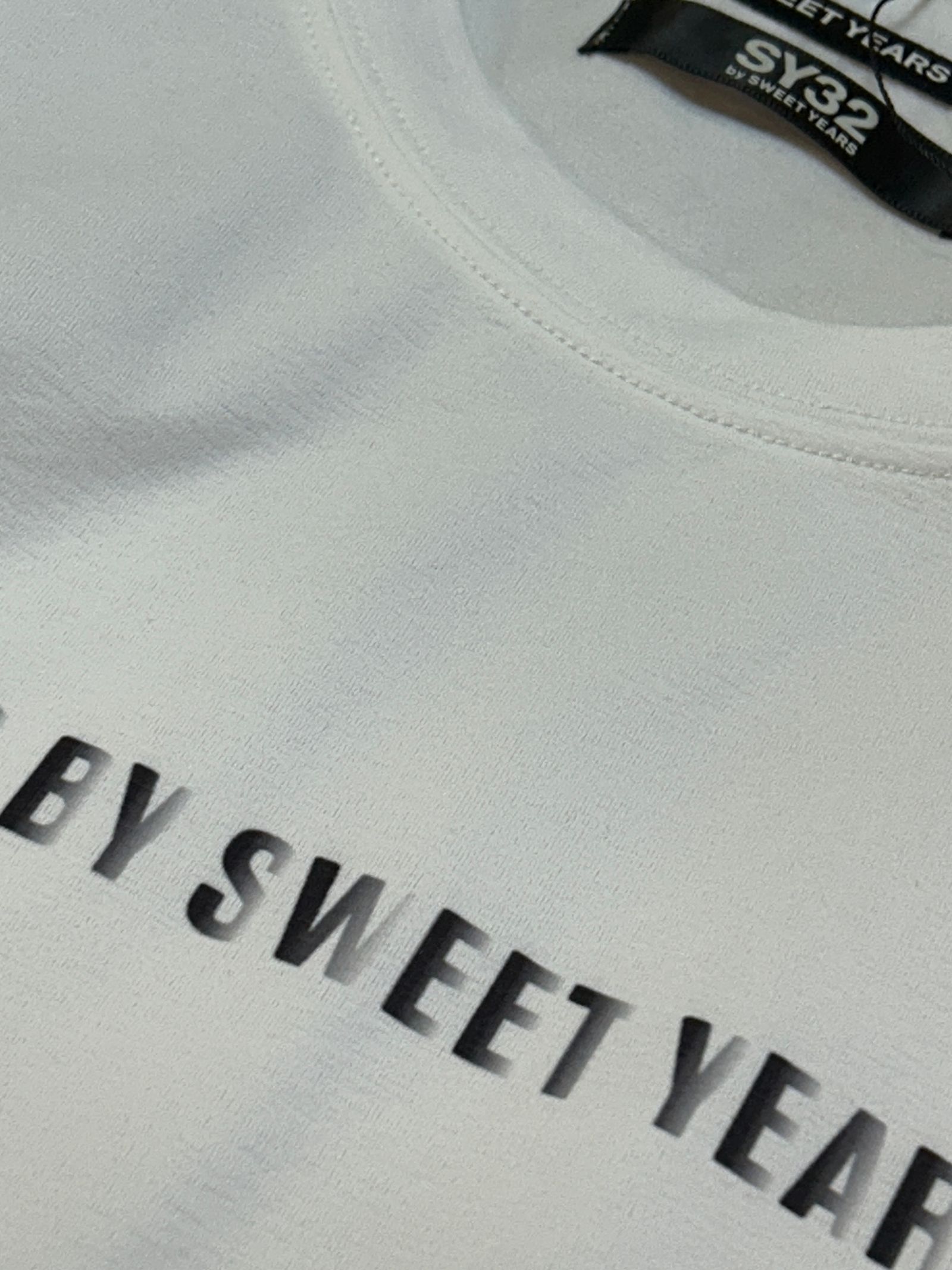 GRADATION LOGO L/S TEE / グラデーションロゴ 長袖Tシャツ / ホワイト 【SY32 by SWEET YEARS】