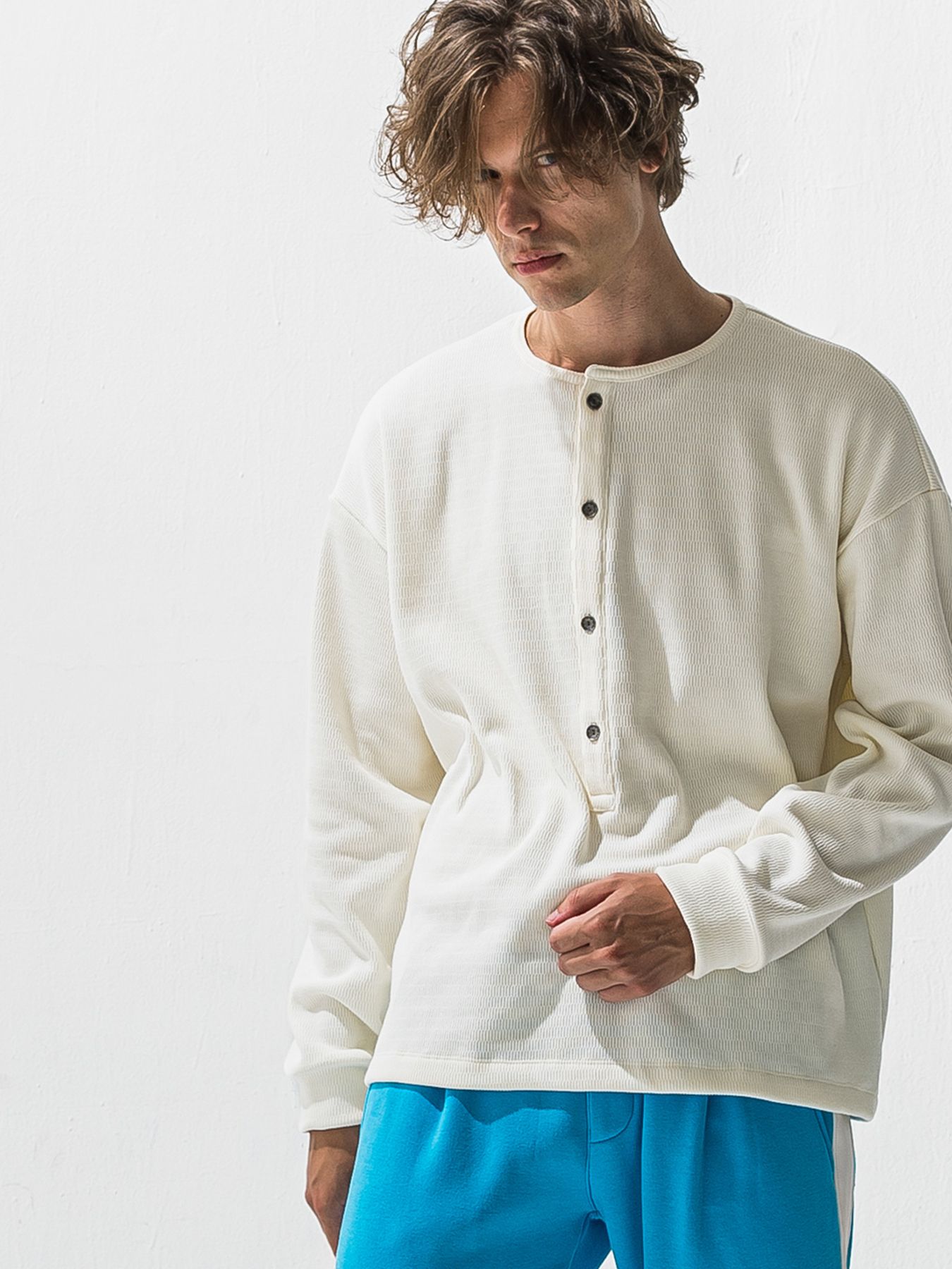 【予約品 9月6日(日) 締切】OVER HENRY VELOURS FLEECE THERMAL / 裏起毛 ハニカムサーマル オーバーサイズヘンリーネック / ホワイト