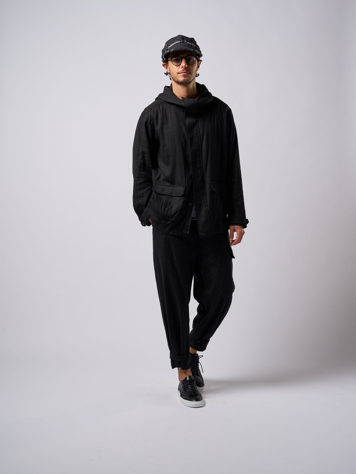 【予約品9月16日 10時締め】 side pocket easy cropped  / イージーパンツ / ブラック