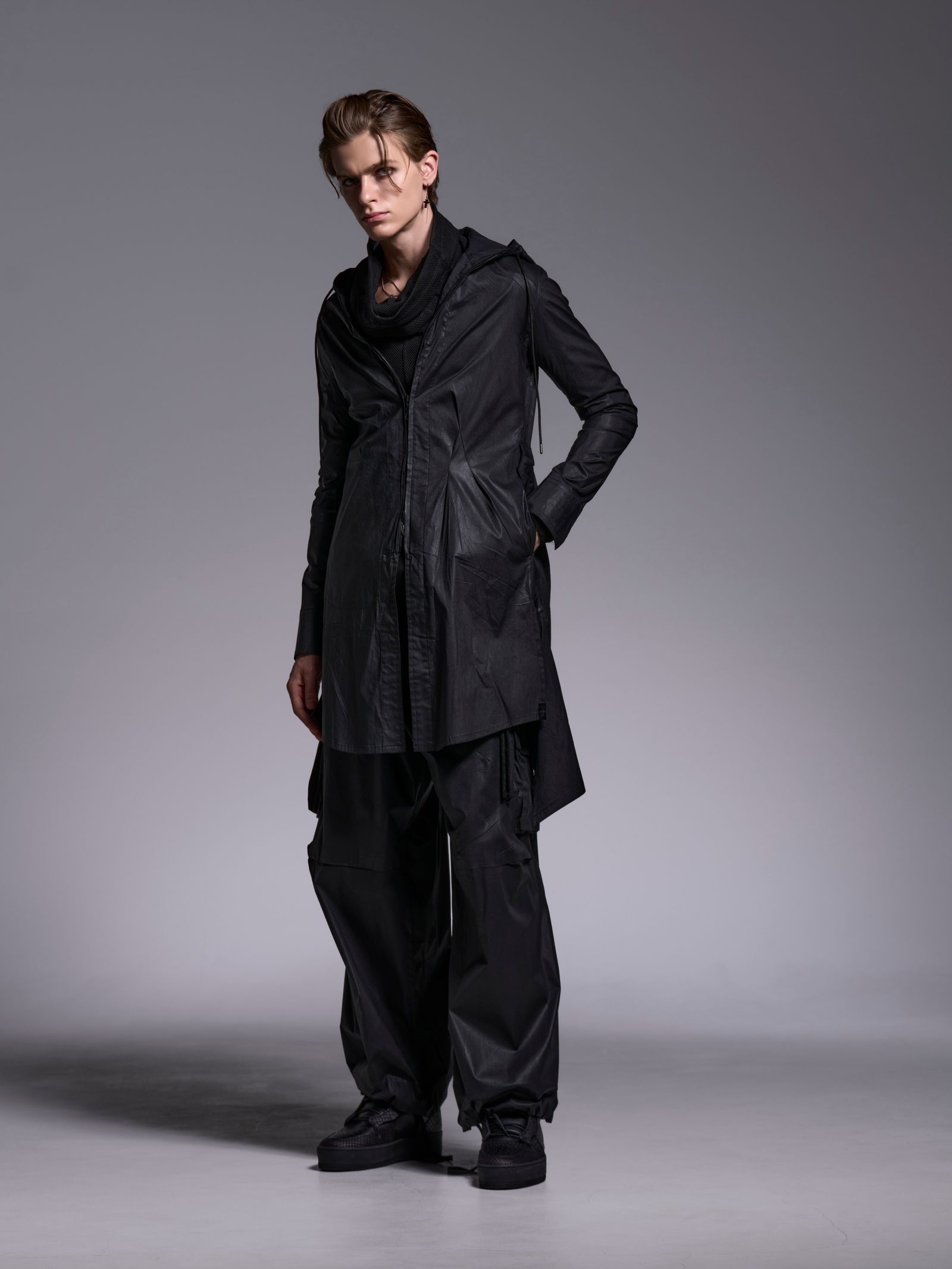 【予約品 1月4日(日) 締切】Flare Hoodie Coat / フレアフーディーコート / ブラックコーティング